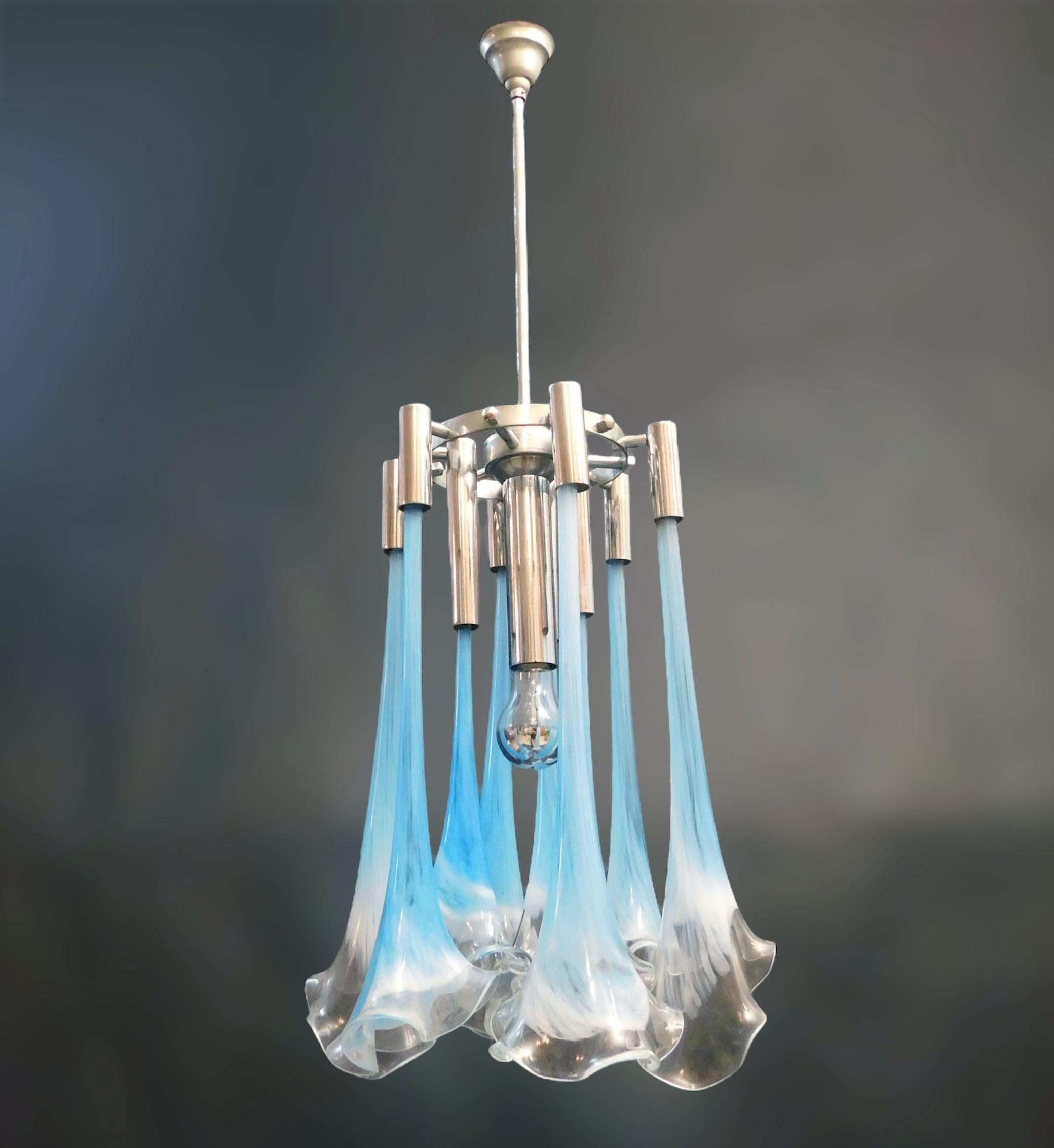 italien Pendentif Callas en Murano bleu en vente