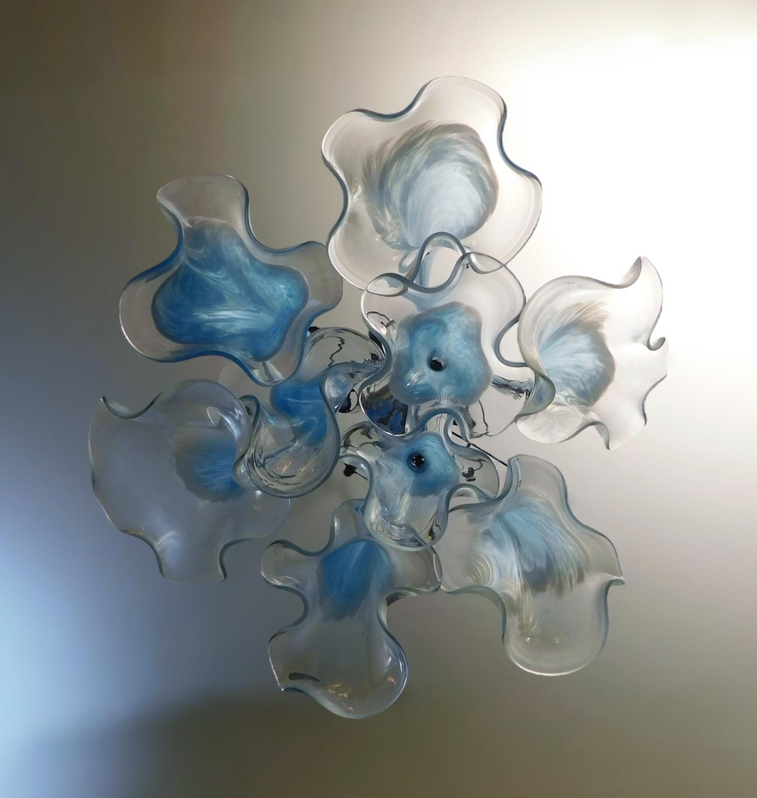 Pendentif Callas en Murano bleu Bon état - En vente à Los Angeles, CA