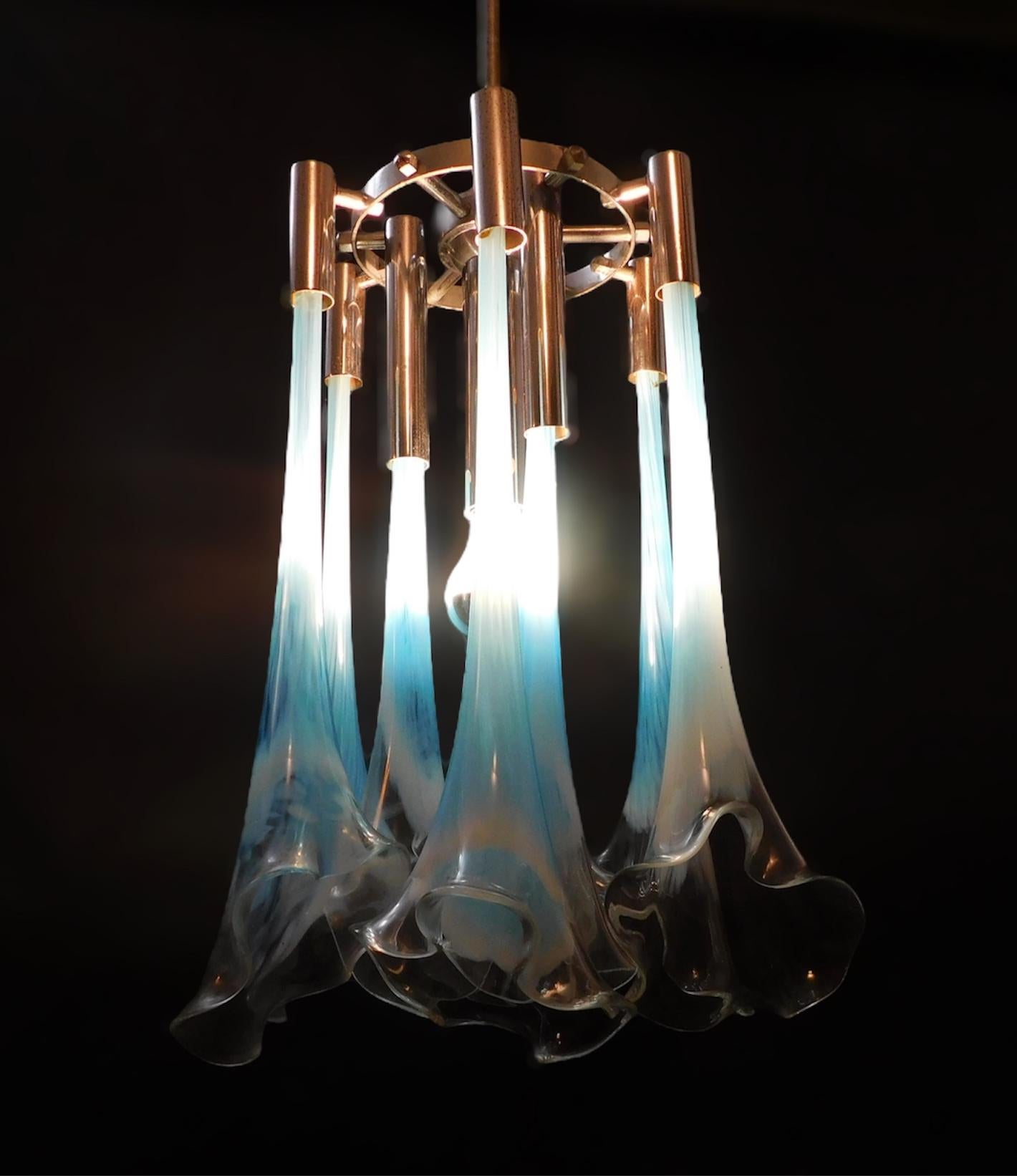 20ième siècle Pendentif Callas en Murano bleu en vente