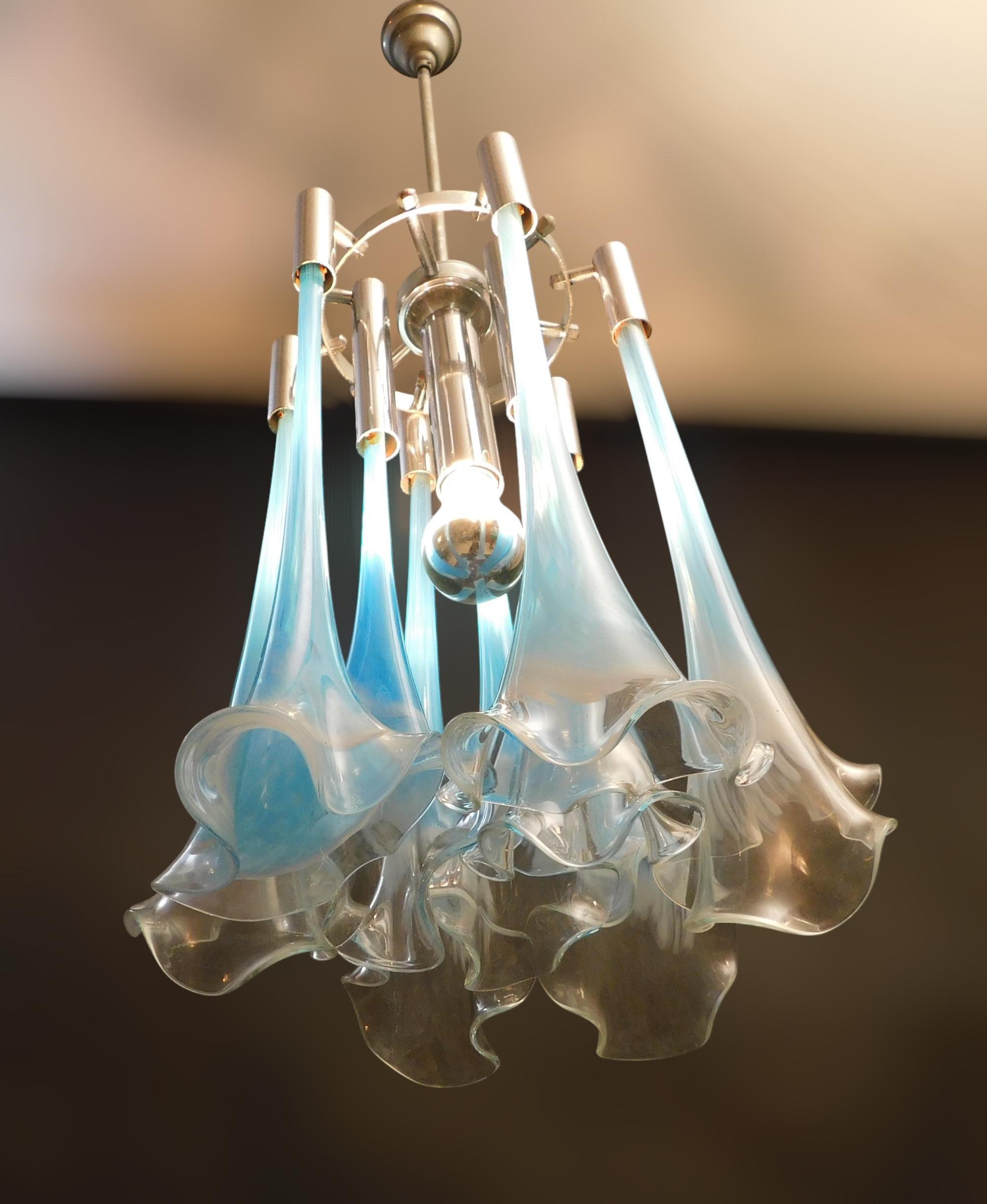 Pendentif Callas en Murano bleu en vente 1