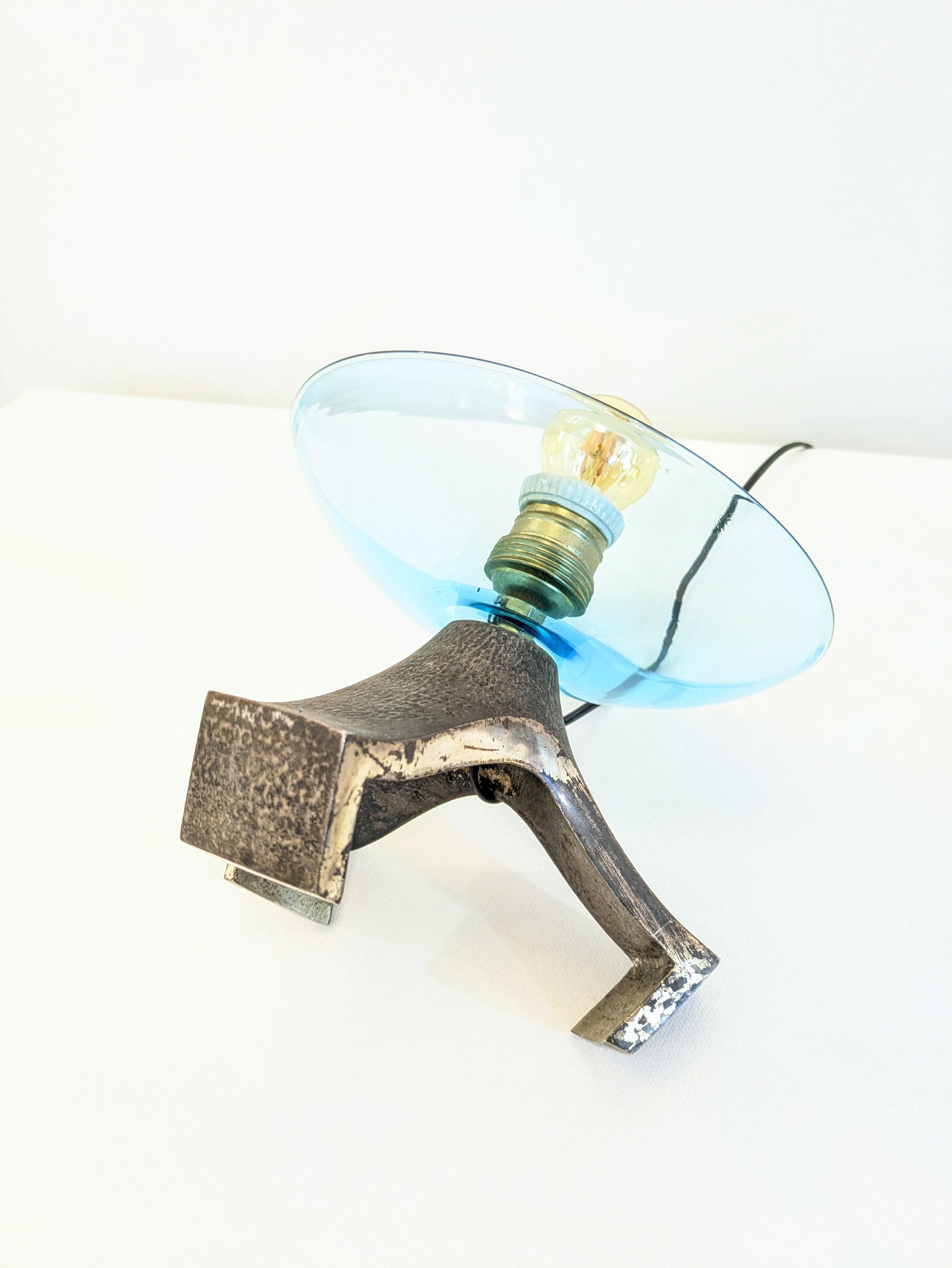 Paire de lampes de table en verre de Murano bleu et base en fonte argentée, Italie, années 1970 en vente 4