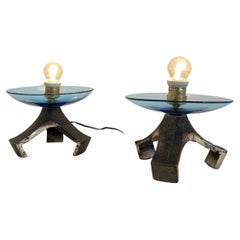 Pareja de lámpara de sobremesa de cristal de Murano azul y base de fundición plateada, Italia, años 70