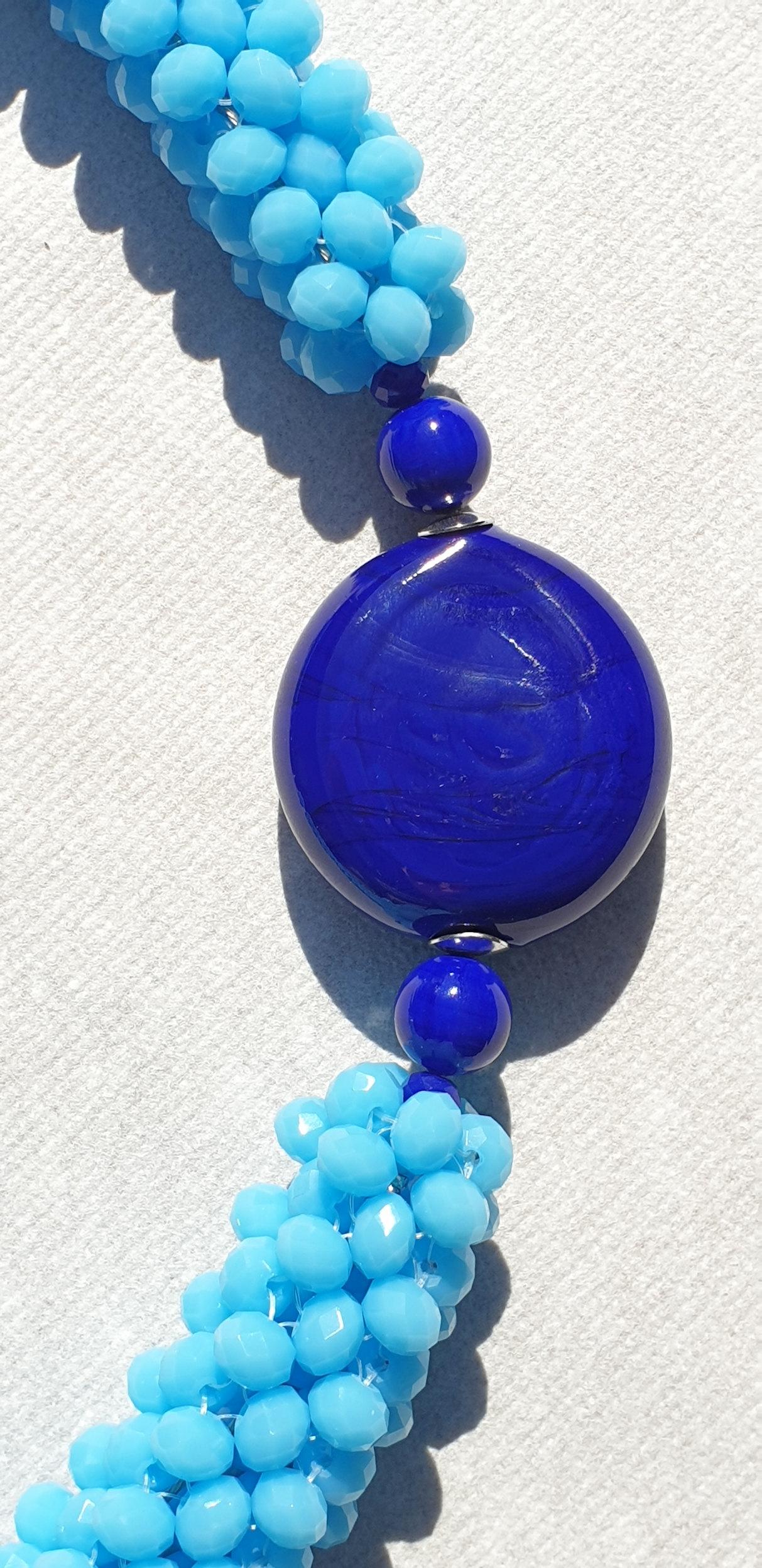 Blaue blaue Perlen-Halskette aus Muranoglas  Damen im Angebot