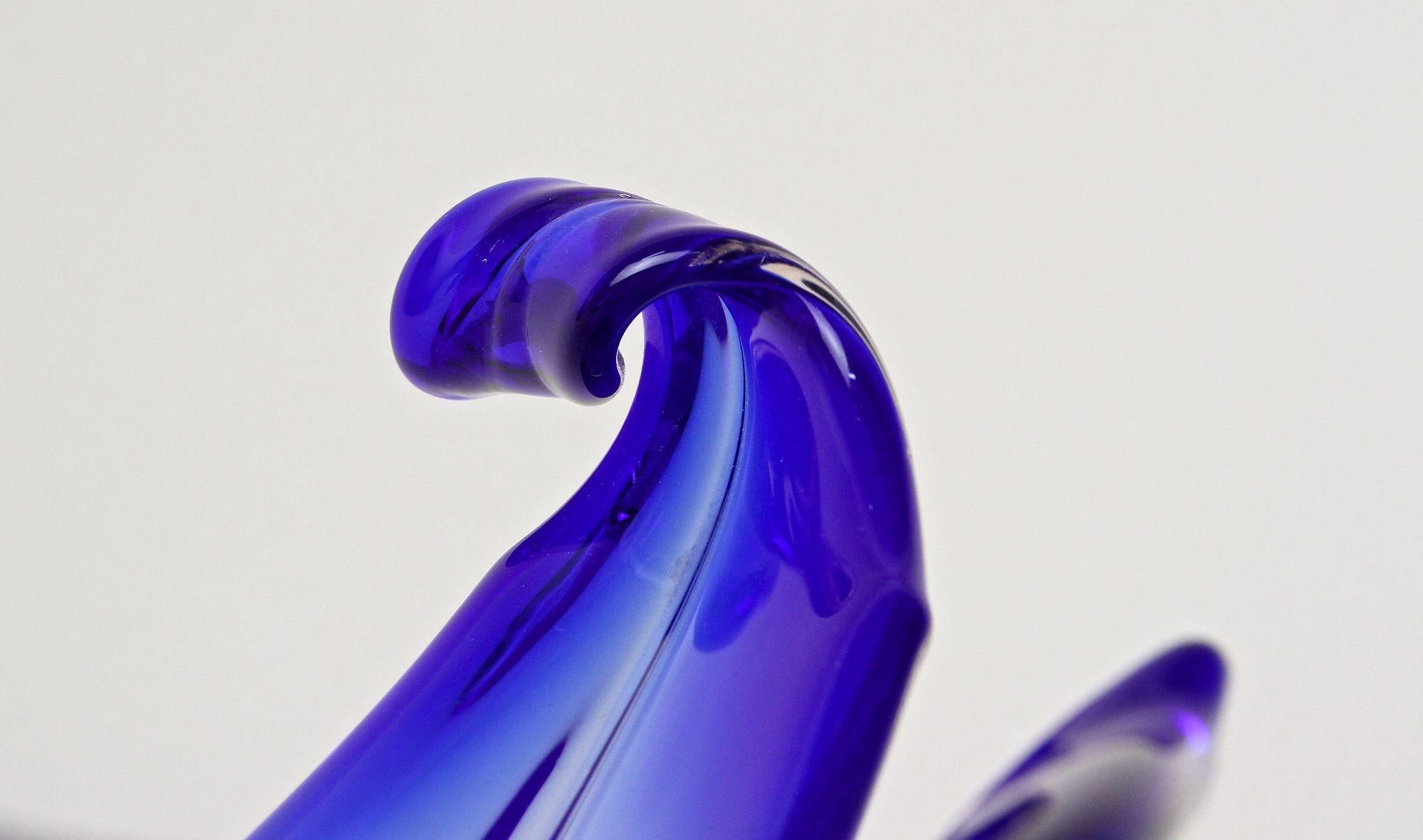 Cuenco de cristal de Murano azul - Moderno de mediados de siglo, Italia circa 1960/70 en venta 7