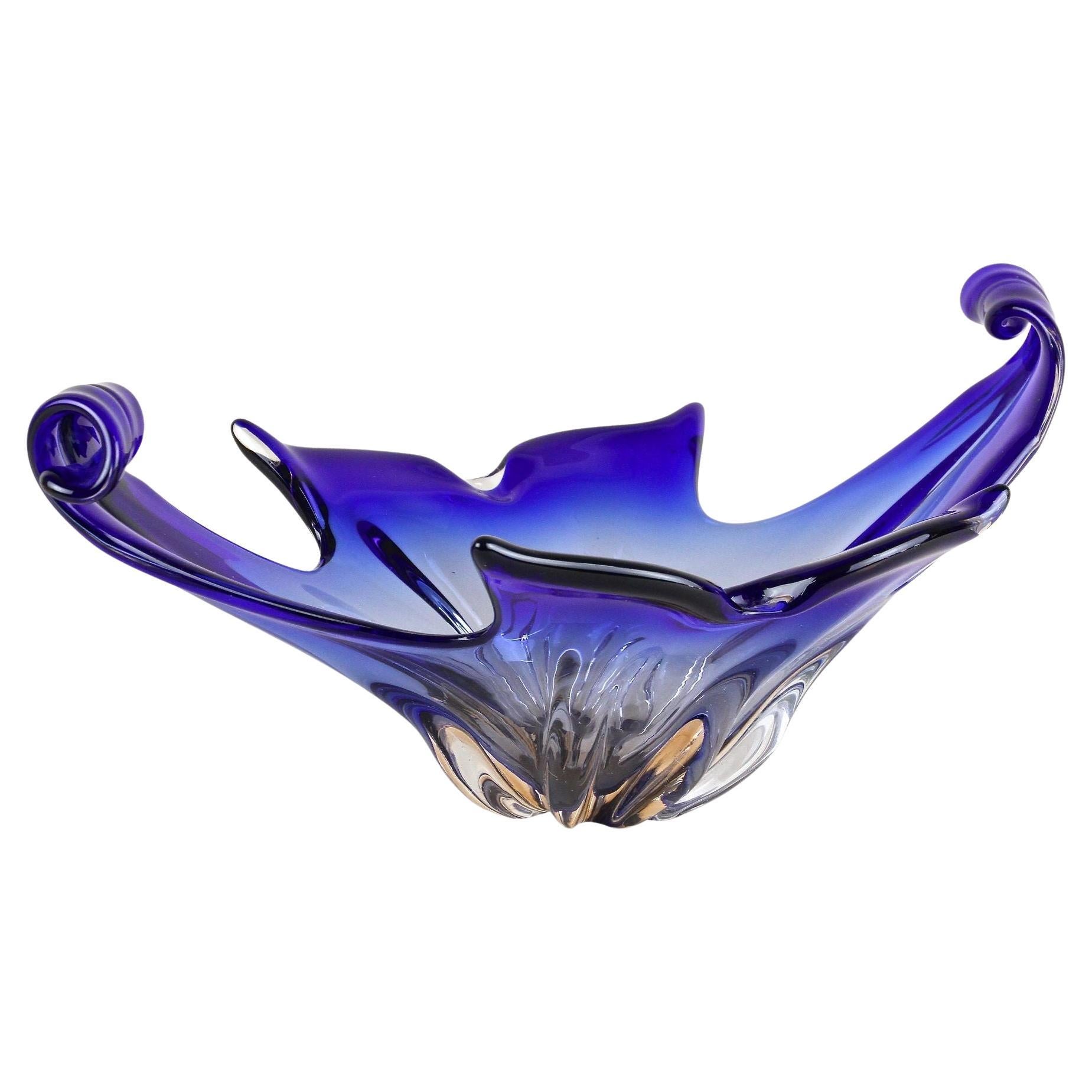 Blue Murano Glass Bowl - Mid-Century Modern, Italy circa 1960/70 For Sale