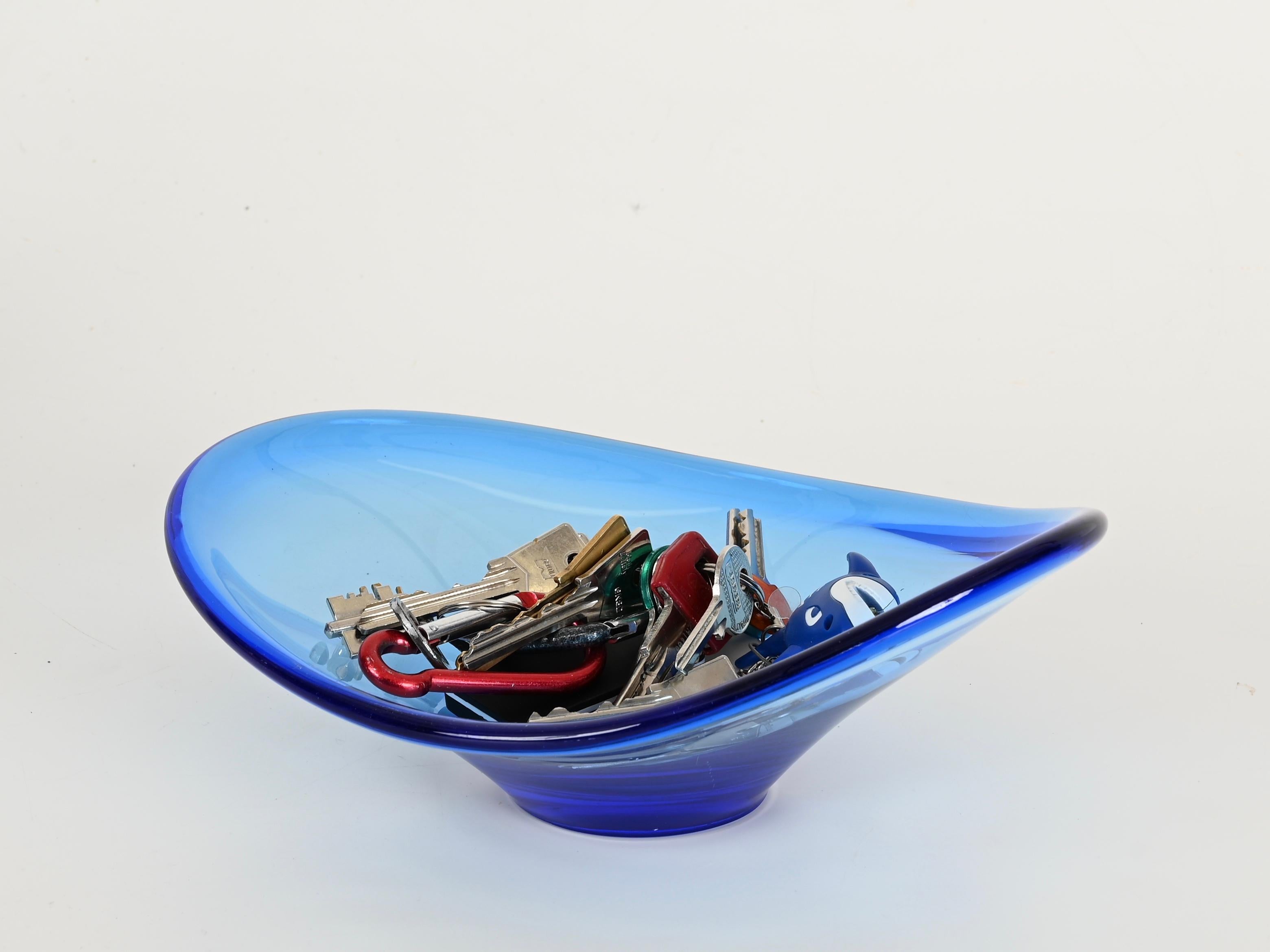 Cuenco o vaciabolsillos de cristal de Murano azul, estilo Fontana Arte, Italia Años 60 en venta 6