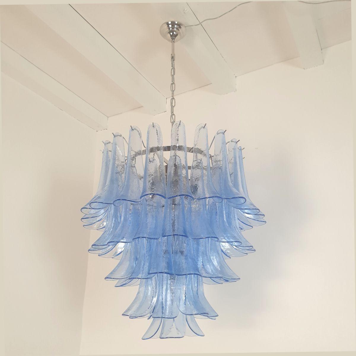 Mid-Century Modern Blue Murano glass chandelier, Italy For Sale