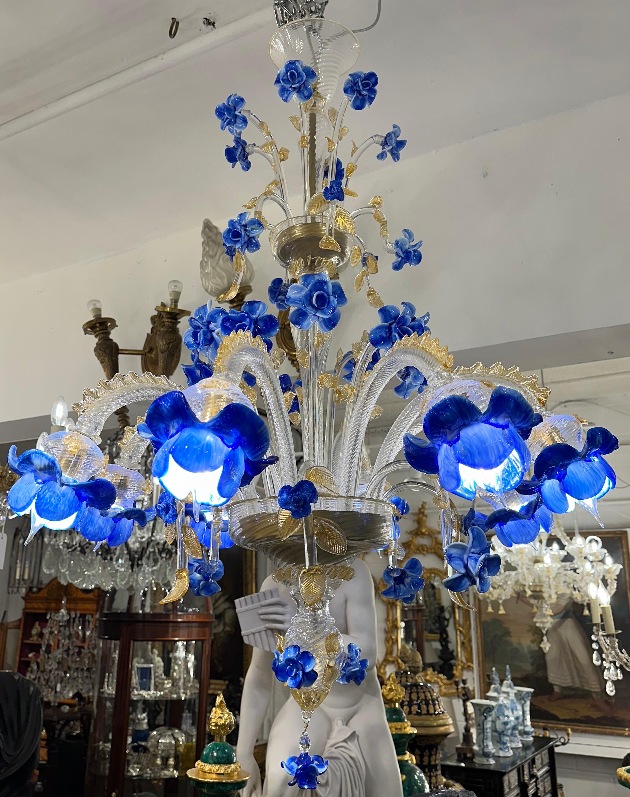 Blue Murano Glass Floreale Design Chandelier In Good Condition For Sale In Southall, GB