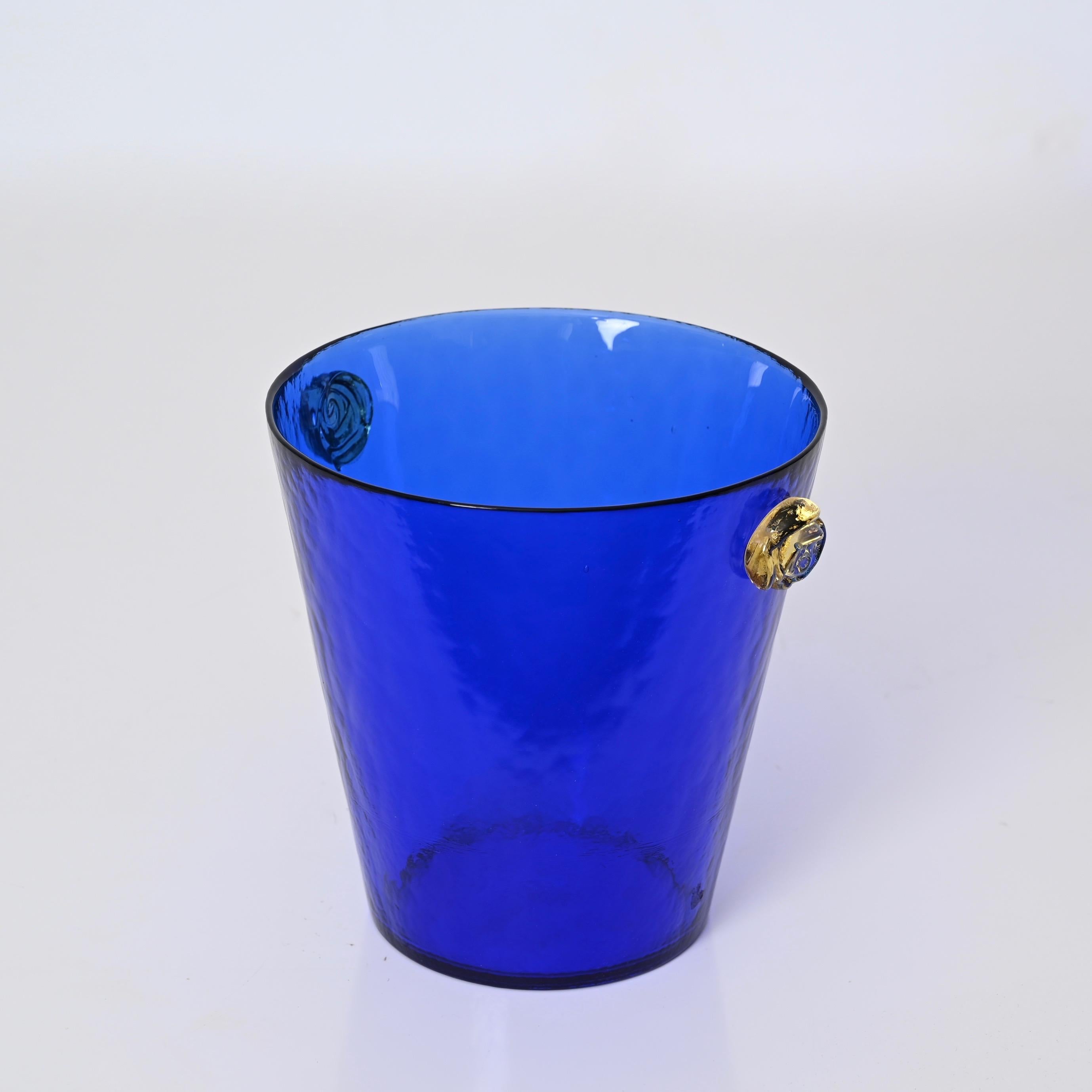 Mid-Century Modern Blue Murano Glass Ice Bucket with Gold Glass Handles, Italy 1960s For Sale