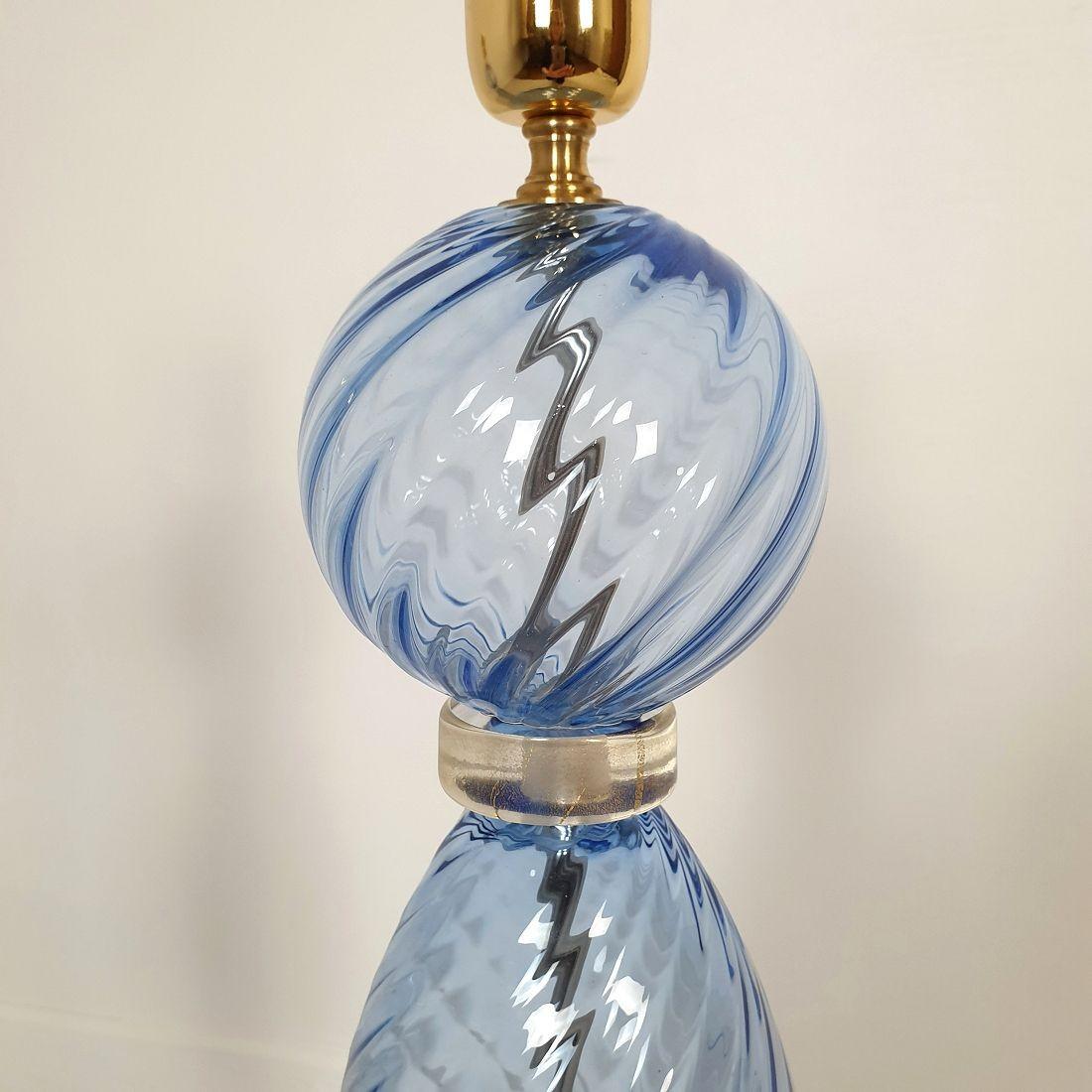 Lampes en verre bleu de Murano Italie - une paire en vente 4