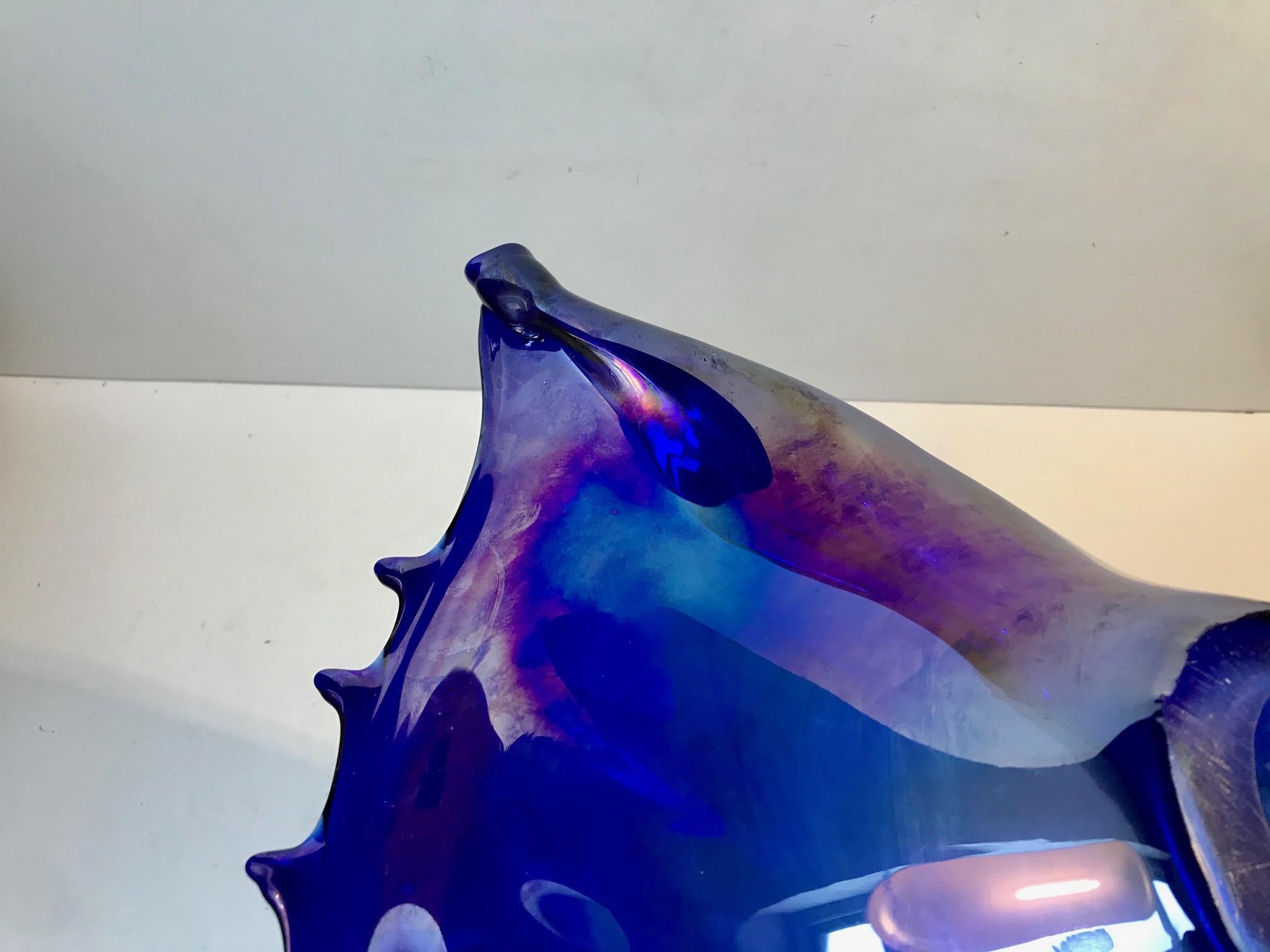 Blue Murano Glass Sea Shell Shaped Bowl, Italy, circa 1960 In Good Condition In Esbjerg, DK