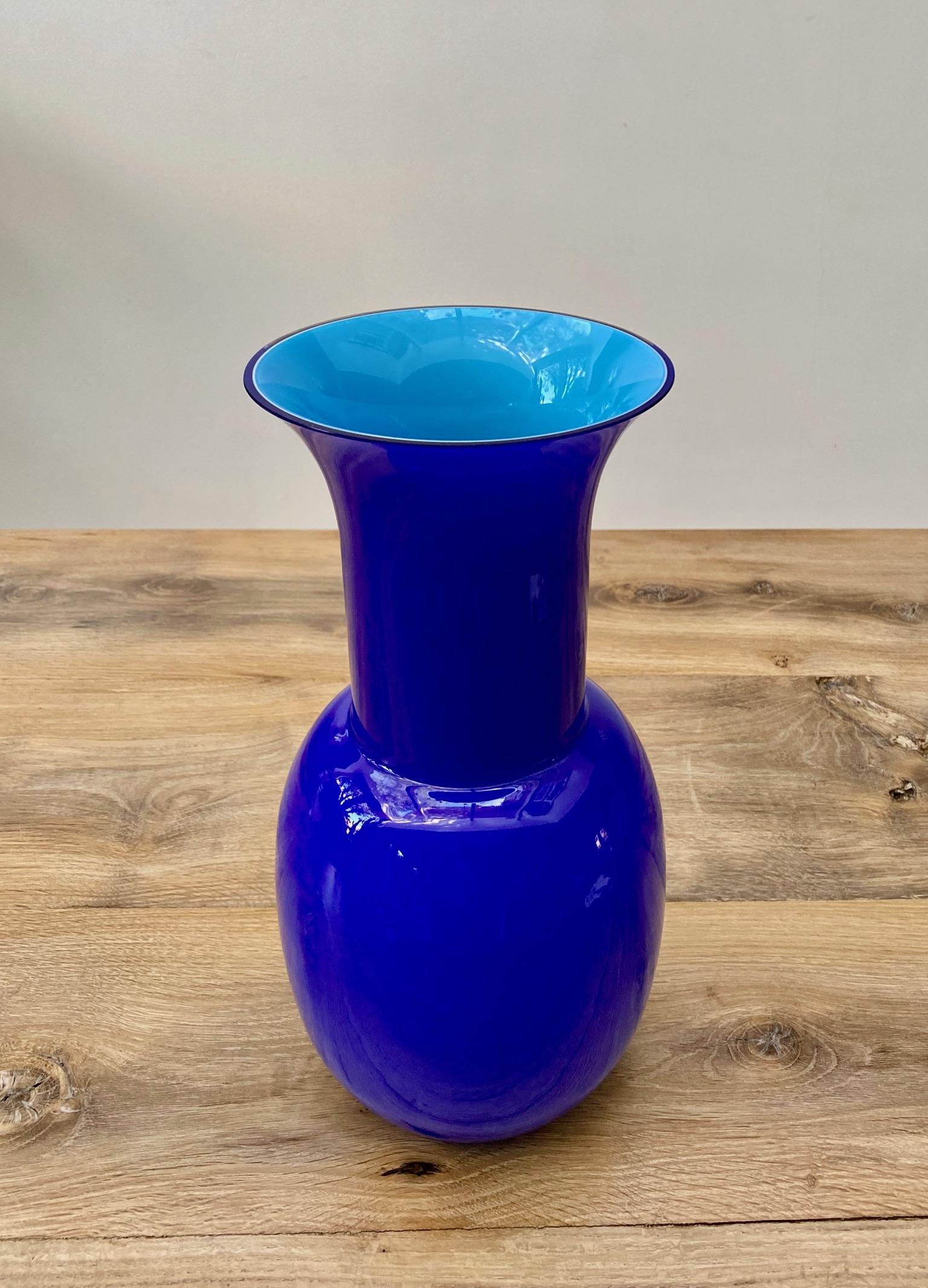 Blue Murano Glass Vase by Aureliano Toso In Excellent Condition In London, GB