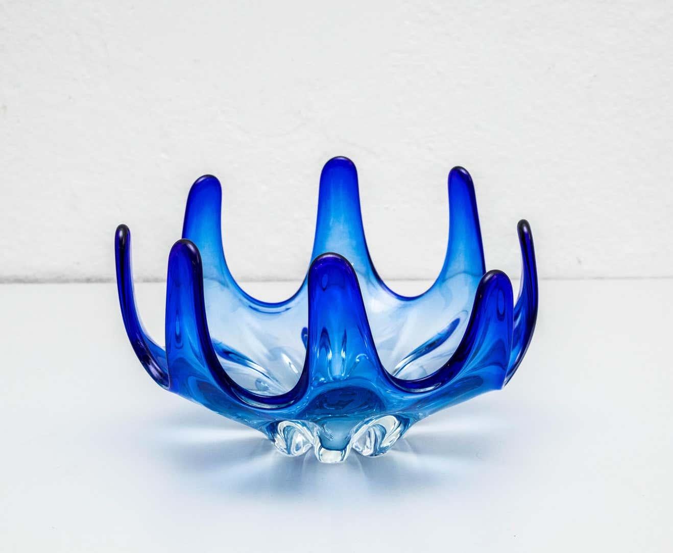 Blue murano glass vase, circa 1970
Manufactured in Italy.

In original condition, with minor wear consistent of age and use, preserving a beautiful patina.