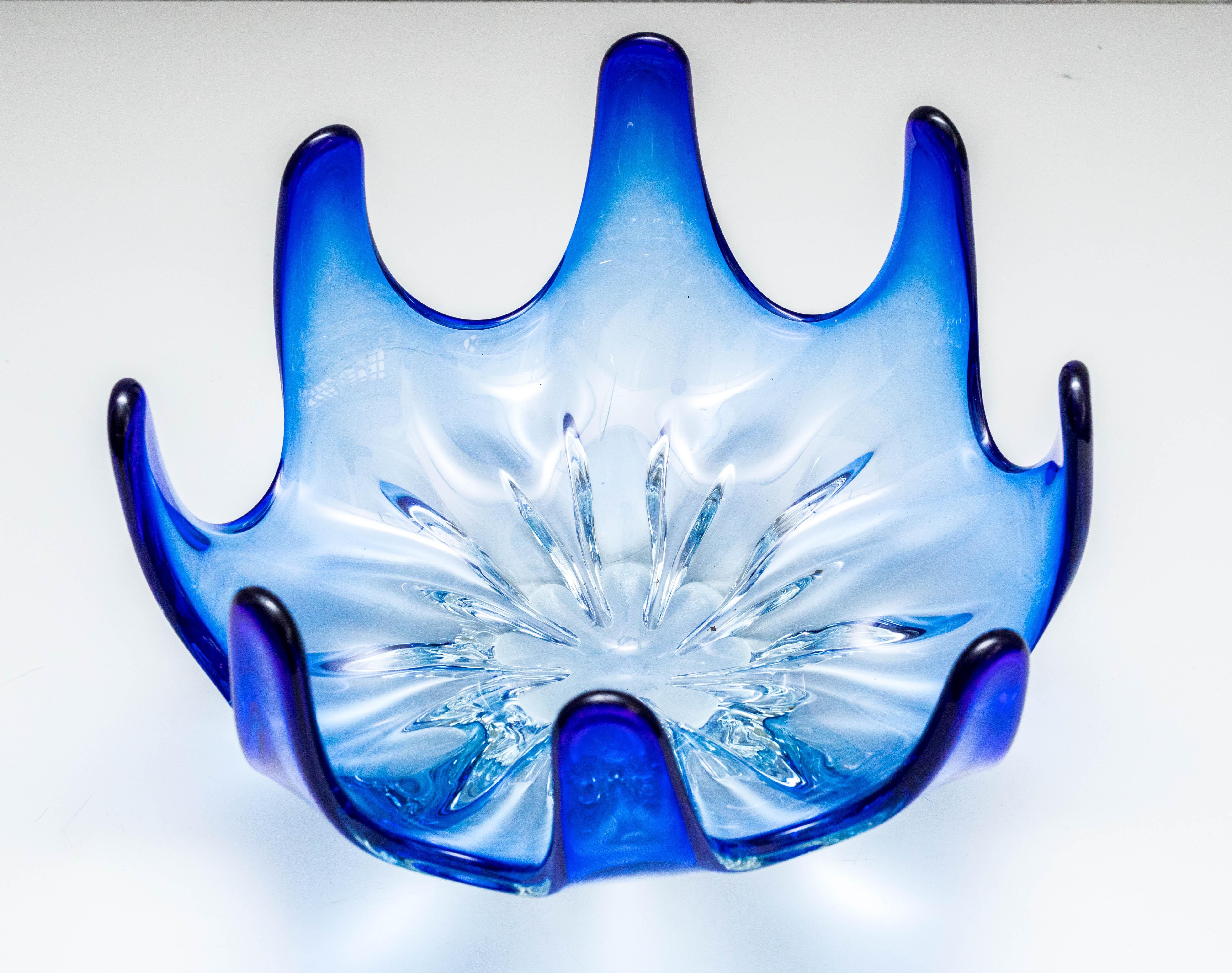 Blue Murano Glass Vase, circa 1970 In Good Condition In Barcelona, Barcelona