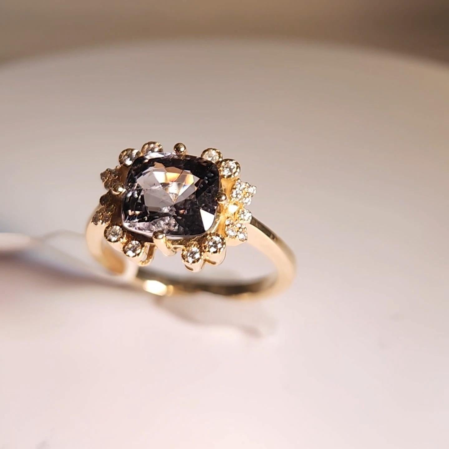 Blue Natural color change Spinel Gemstones  Ring 14 Karat Gold. For Sale 6
