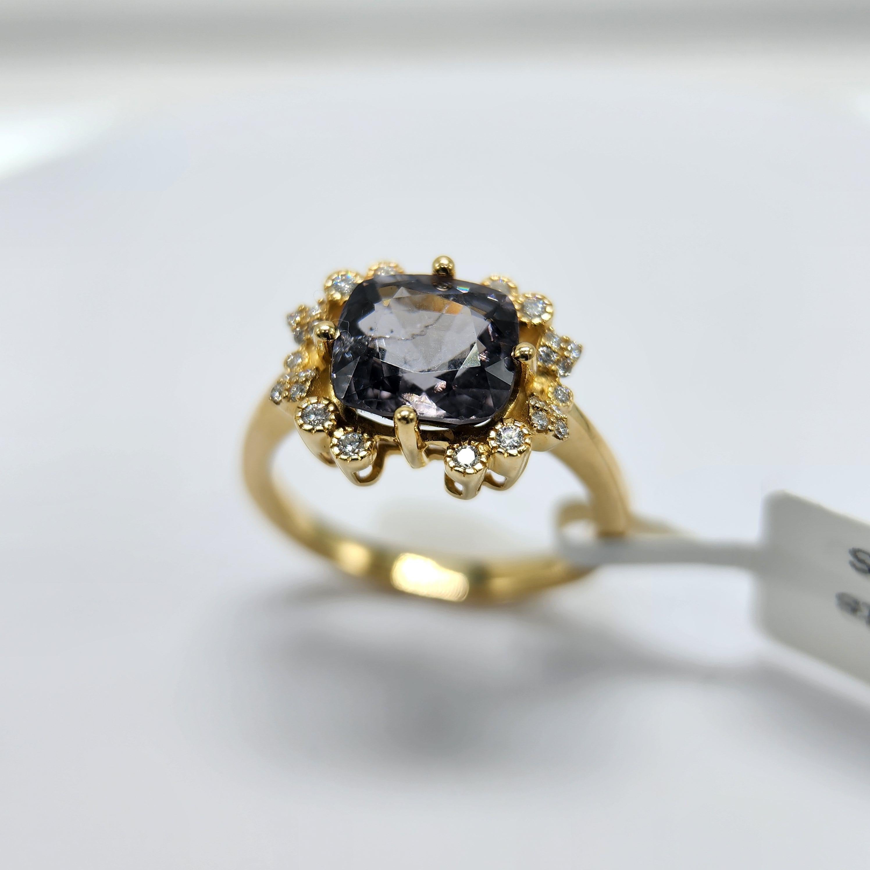 Blue Natural color change Spinel Gemstones  Ring 14 Karat Gold. For Sale 13