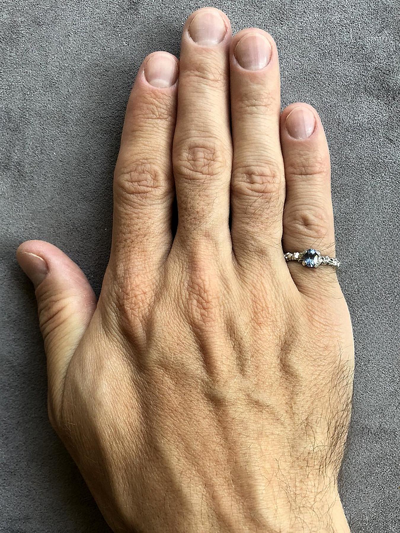 Anello di fidanzamento in argento con zaffiro blu naturale, regalo di compleanno per il partner in vendita 1