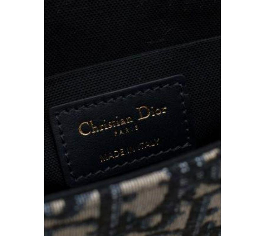 Women's Blue Oblique 30 Montaigne Box Bag For Sale