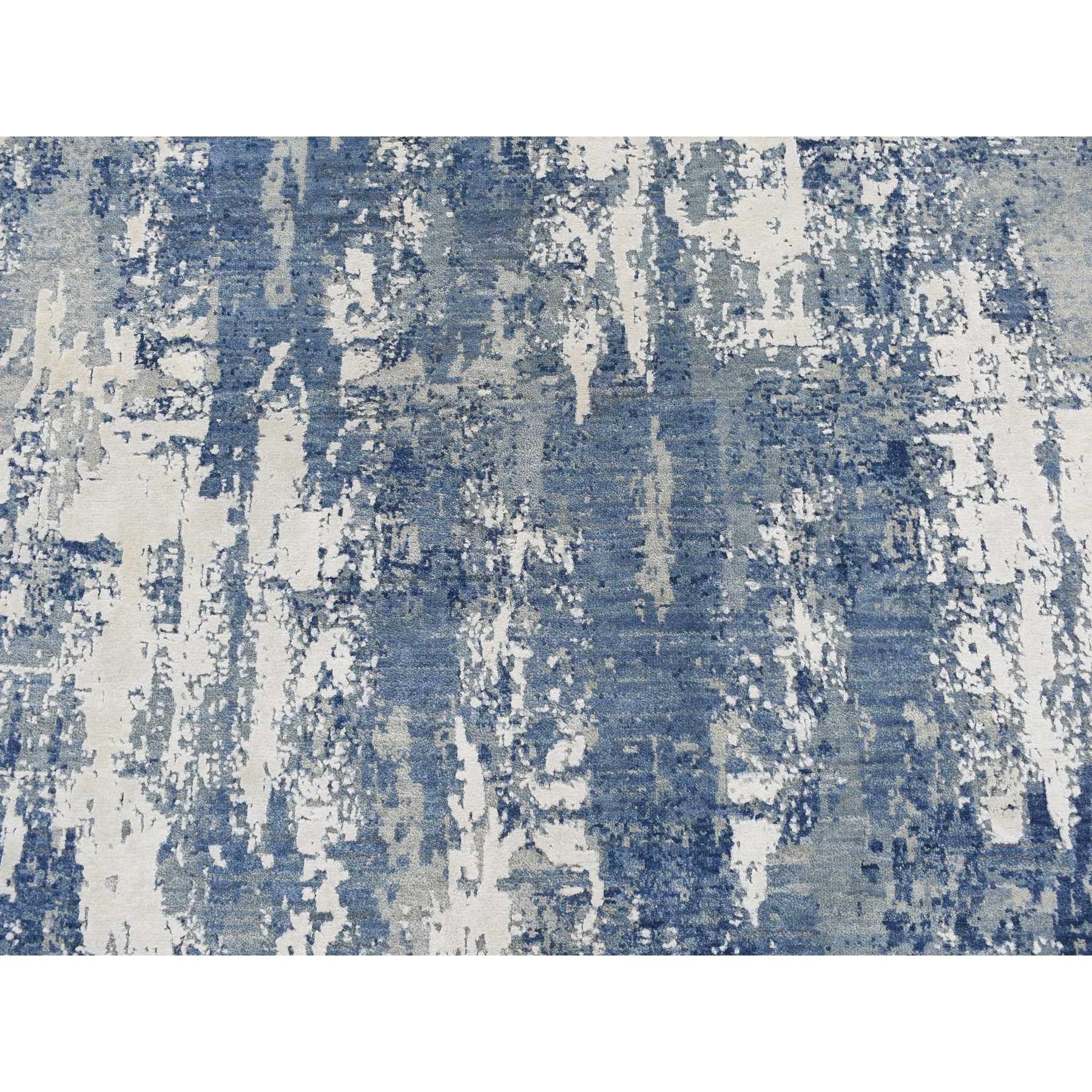 Blauer handgeknüpfter runder Teppich aus Wolle und Seide in Ozeanischem abstraktem Design 8'1