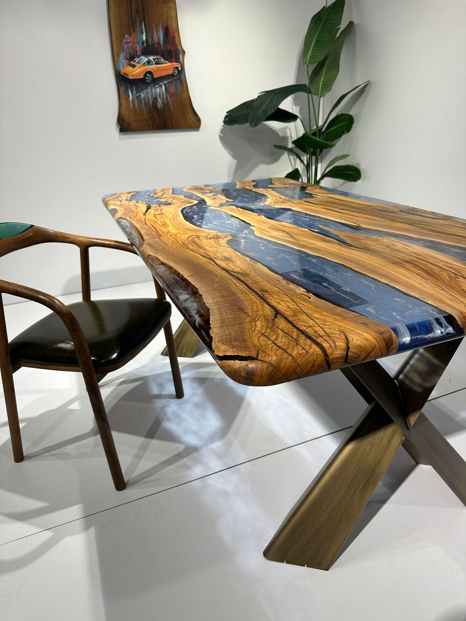 Tavolo da pranzo in resina epossidica Blue Oliver - Tavolo da pranzo - Tavolo Wood personalizzato in vendita 2