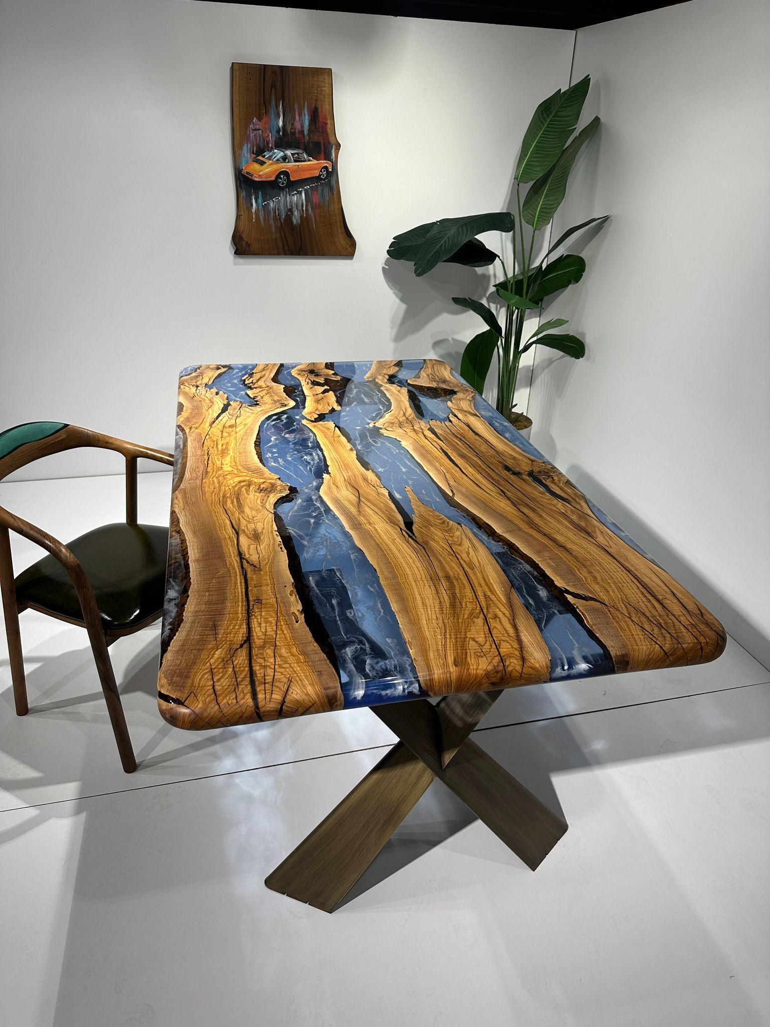 Spazzolato Tavolo da pranzo in resina epossidica Blue Oliver - Tavolo da pranzo - Tavolo Wood personalizzato in vendita