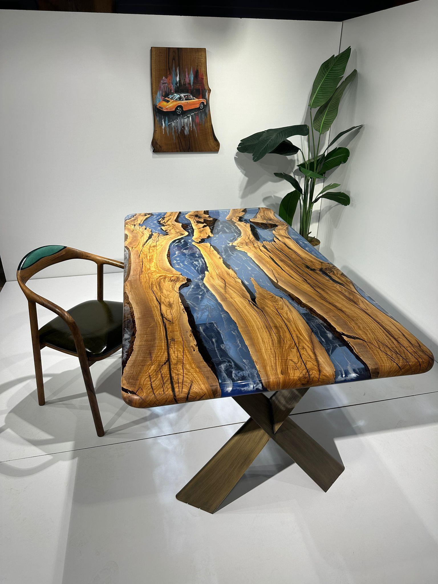 Tavolo da pranzo in resina epossidica Blue Oliver - Tavolo da pranzo - Tavolo Wood personalizzato in vendita 1