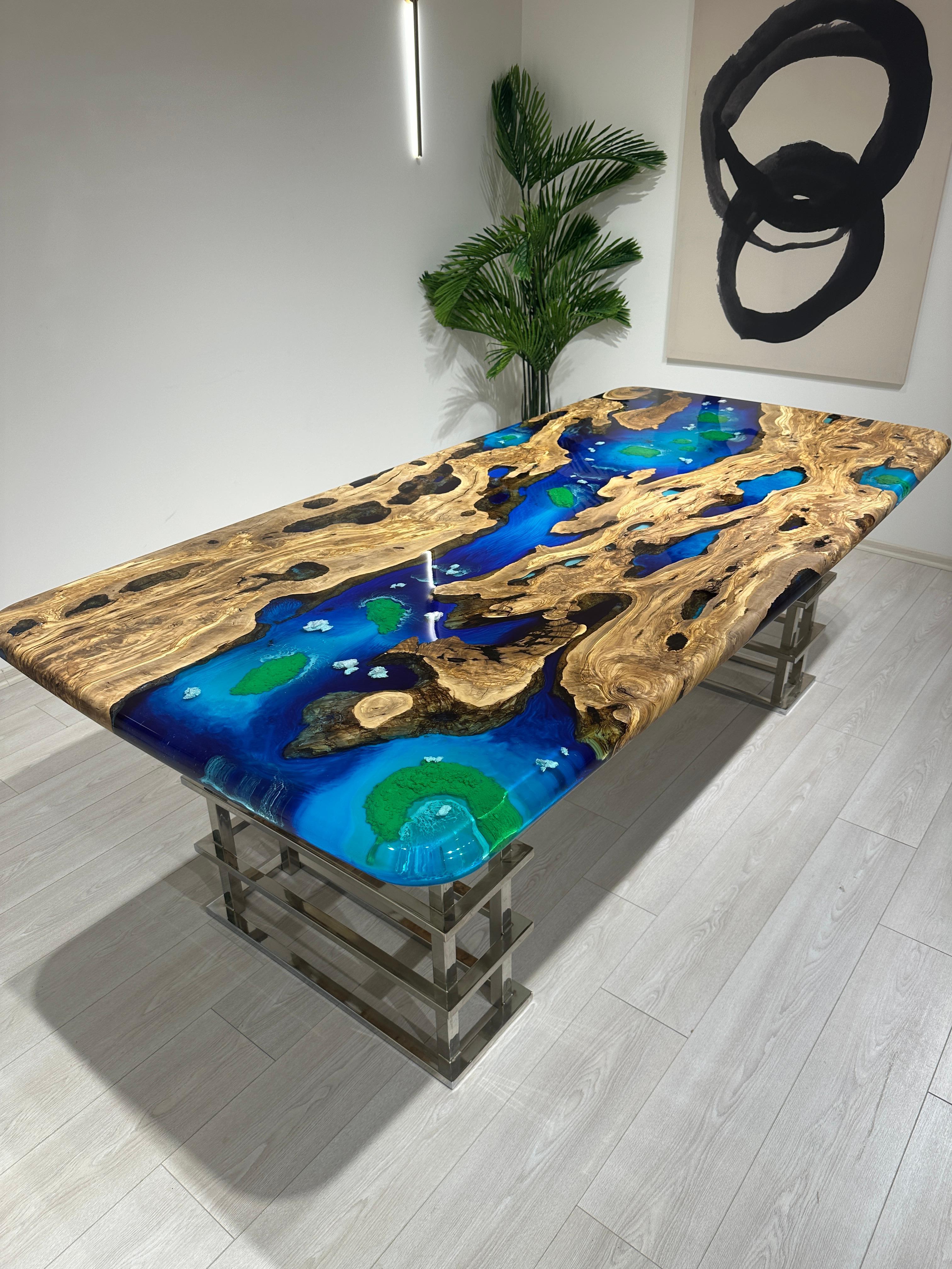 Tavolo da pranzo in resina epossidica blu Oliver - Tavolo in resina personalizzato - Tavolo Wood in vendita 5