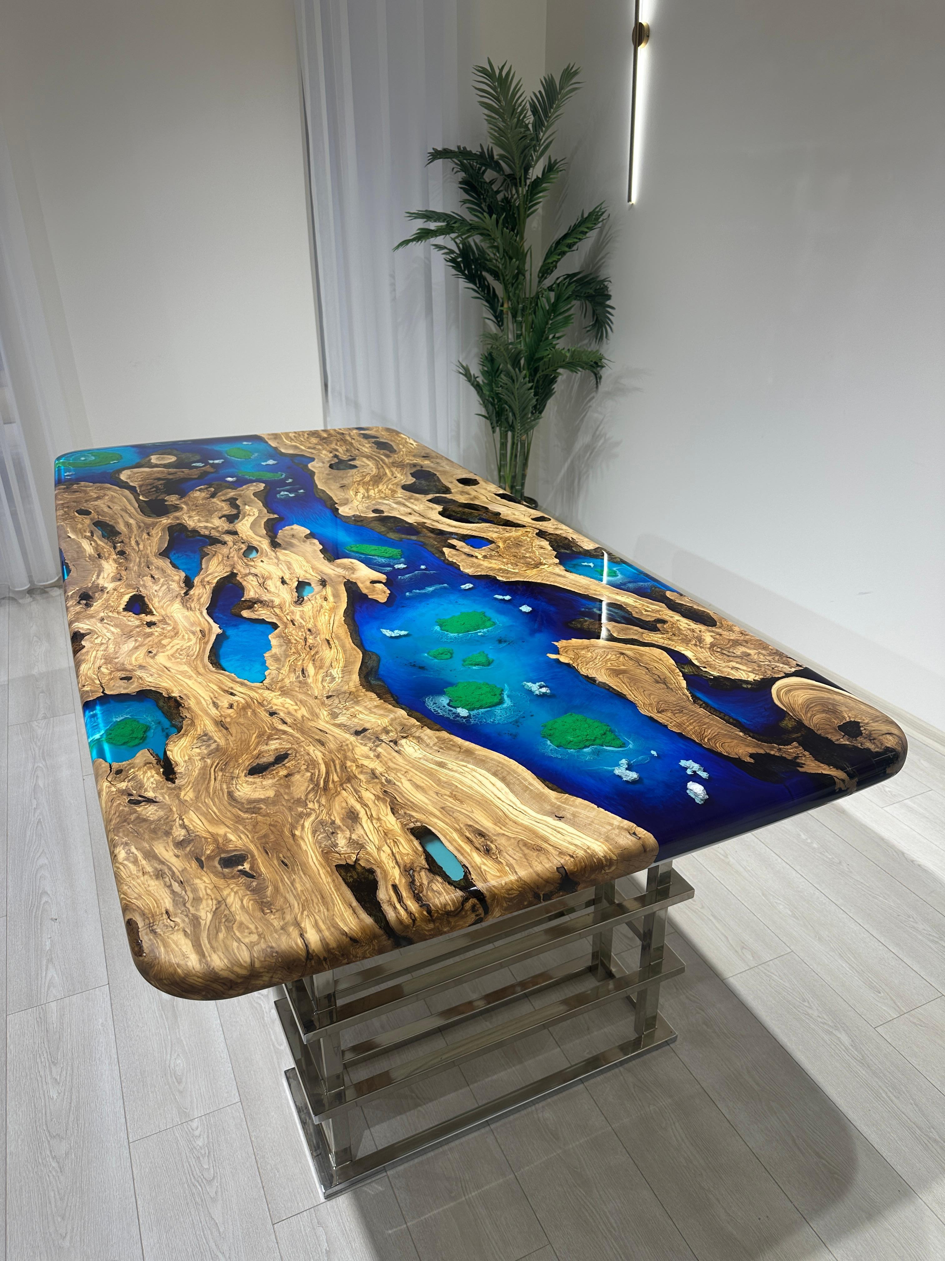 Tavolo da pranzo in resina epossidica blu Oliver - Tavolo in resina personalizzato - Tavolo Wood in vendita 9