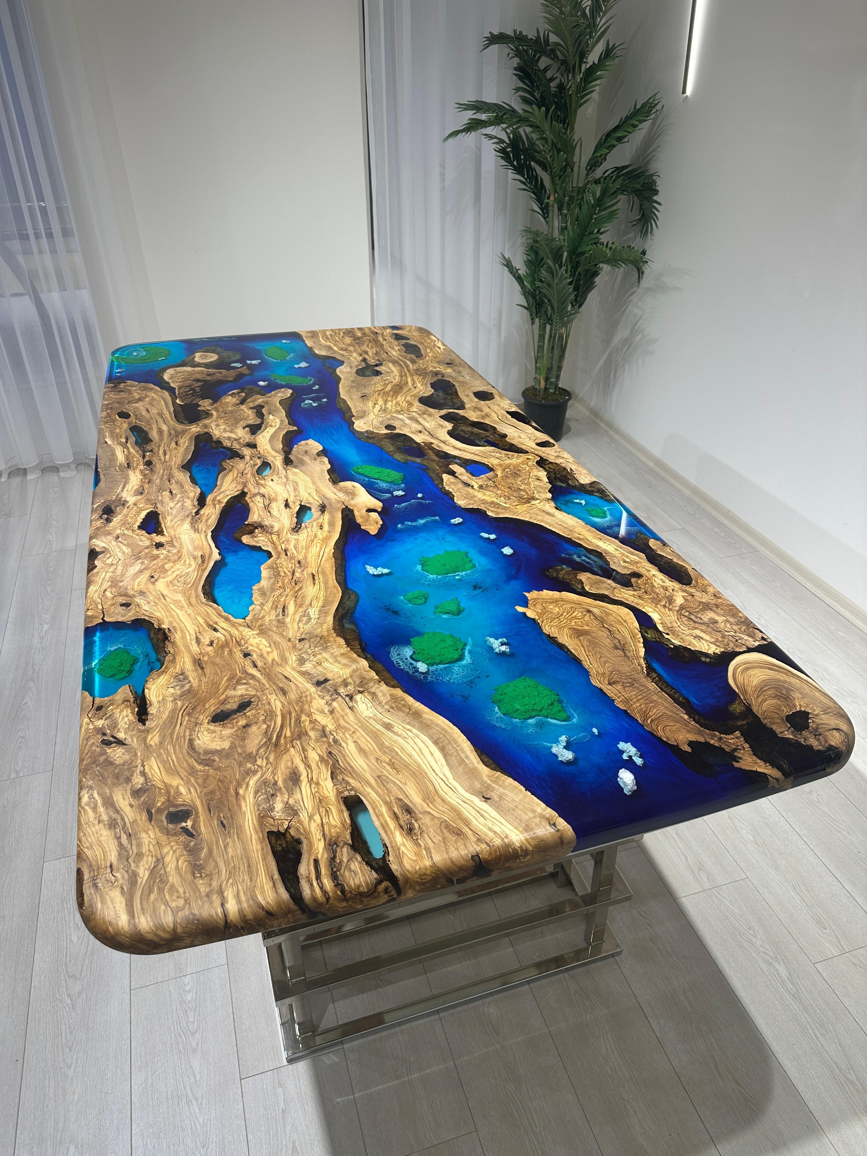 Tavolo da pranzo in resina epossidica blu Oliver - Tavolo in resina personalizzato - Tavolo Wood in vendita 10