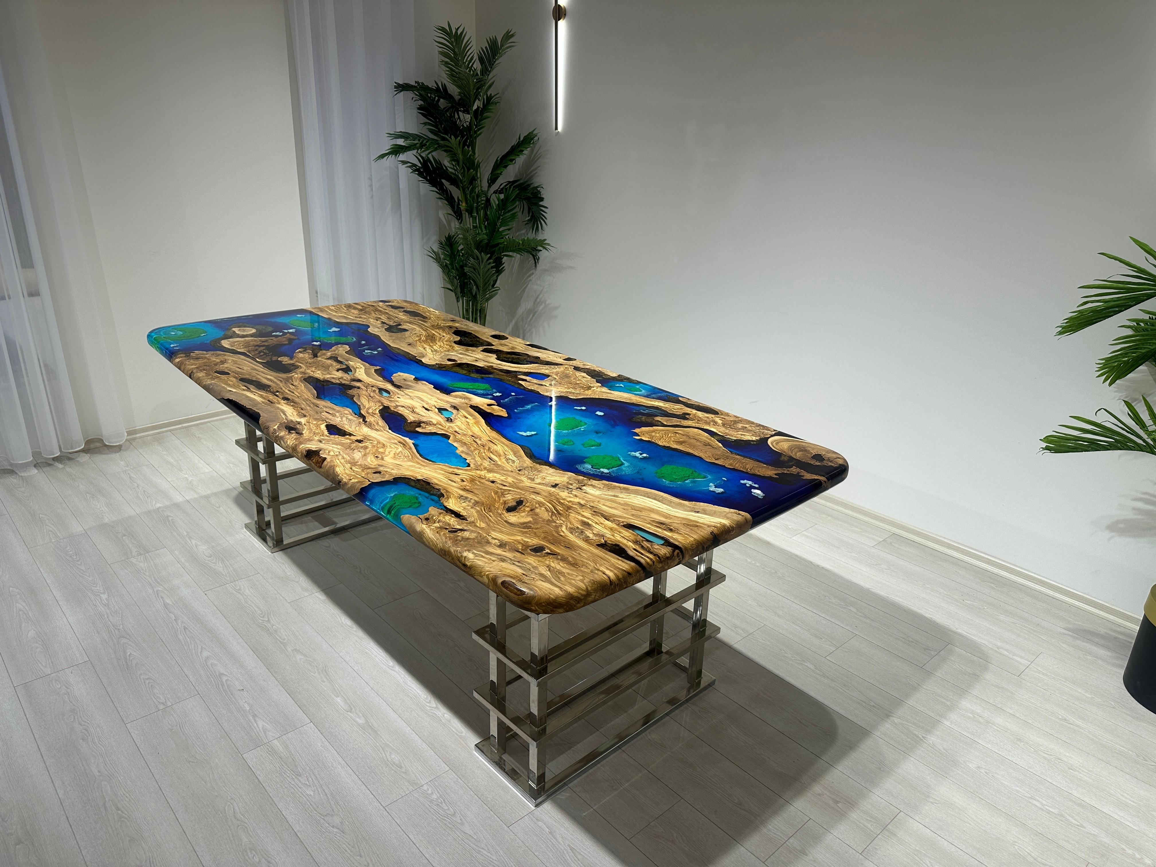 Spazzolato Tavolo da pranzo in resina epossidica blu Oliver - Tavolo in resina personalizzato - Tavolo Wood in vendita