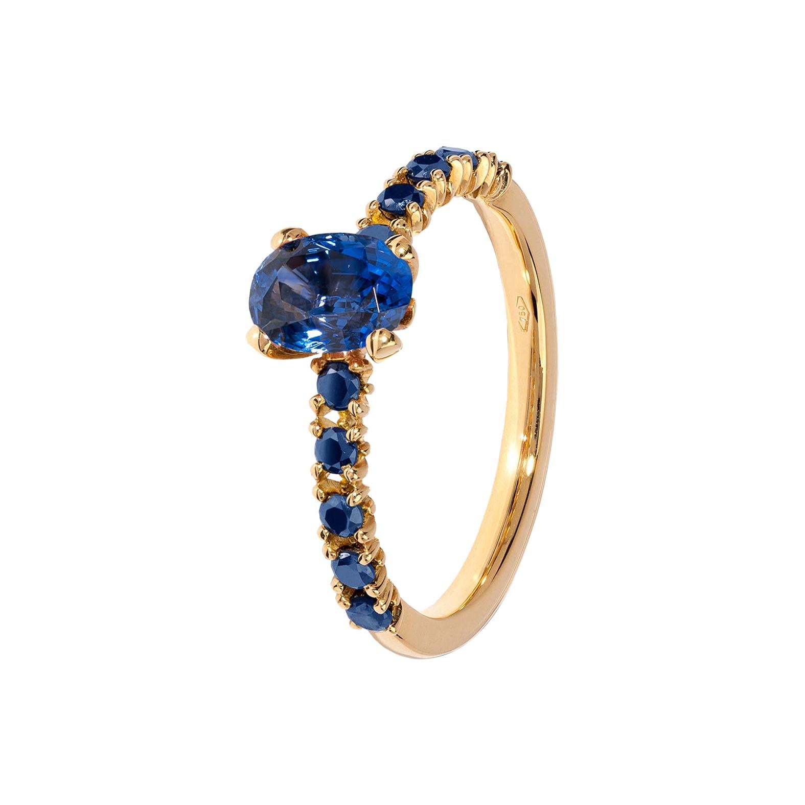 Blue on Blue Sapphire Solitaire Ring Set in 18 Karat Yellow Gold For Sale