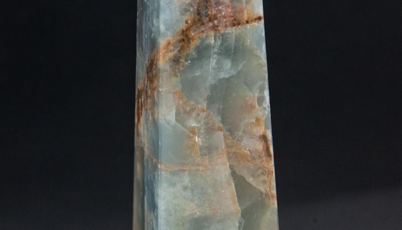 Blue Onyx Hand Carved Obelisk In New Condition In New York, NY
