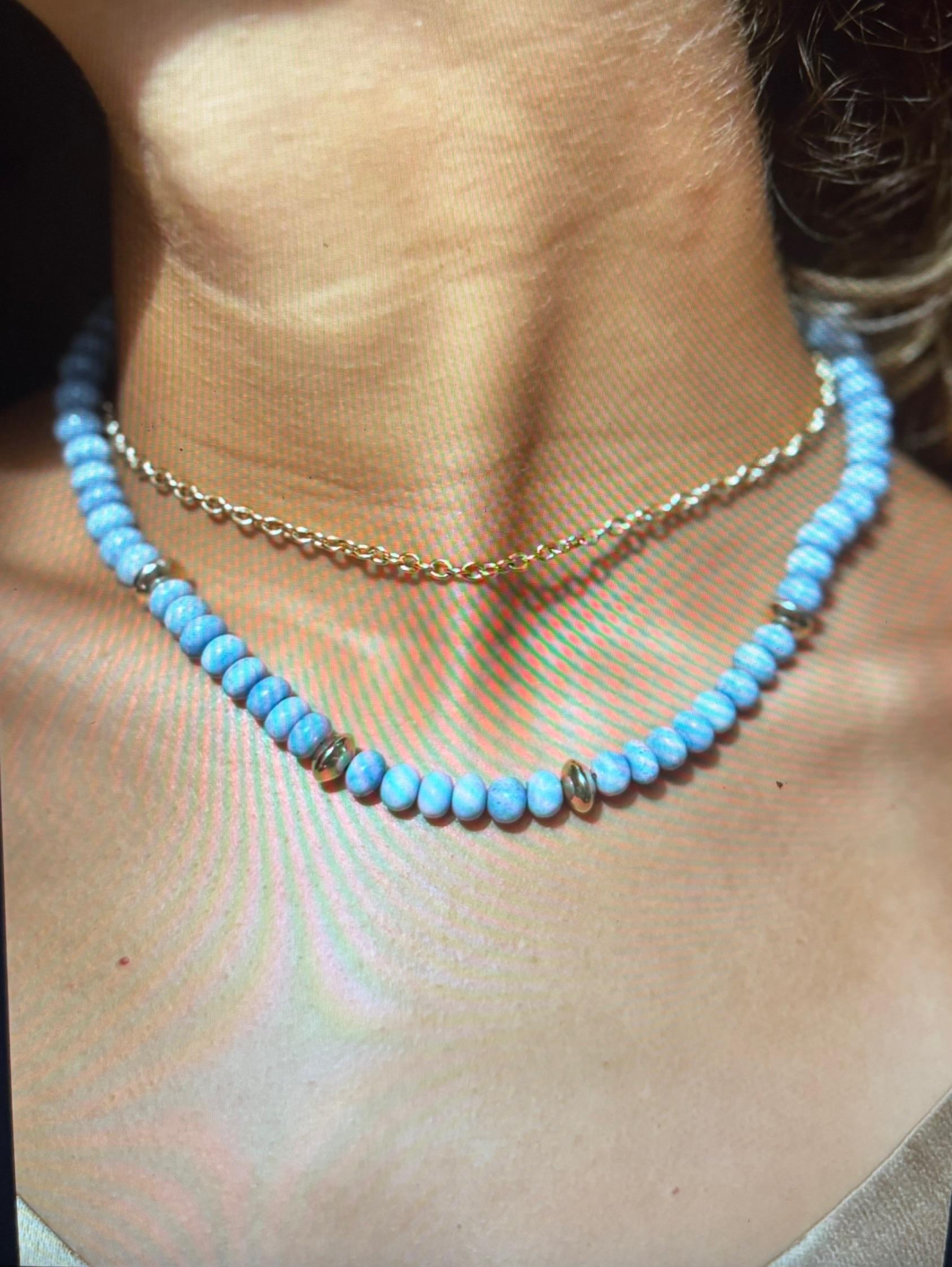 Perlina Collana in oro 14k e opale blu in vendita