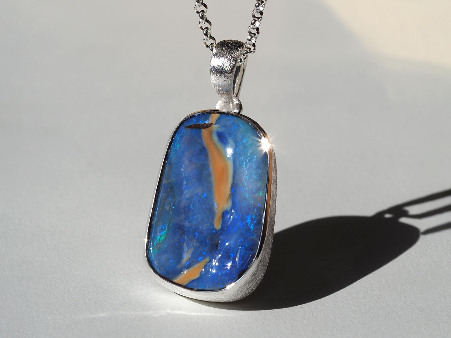 Blauer Opal Halskette 925 Sterling Silber Australischer Boulder Opal Anhänger im Angebot 2