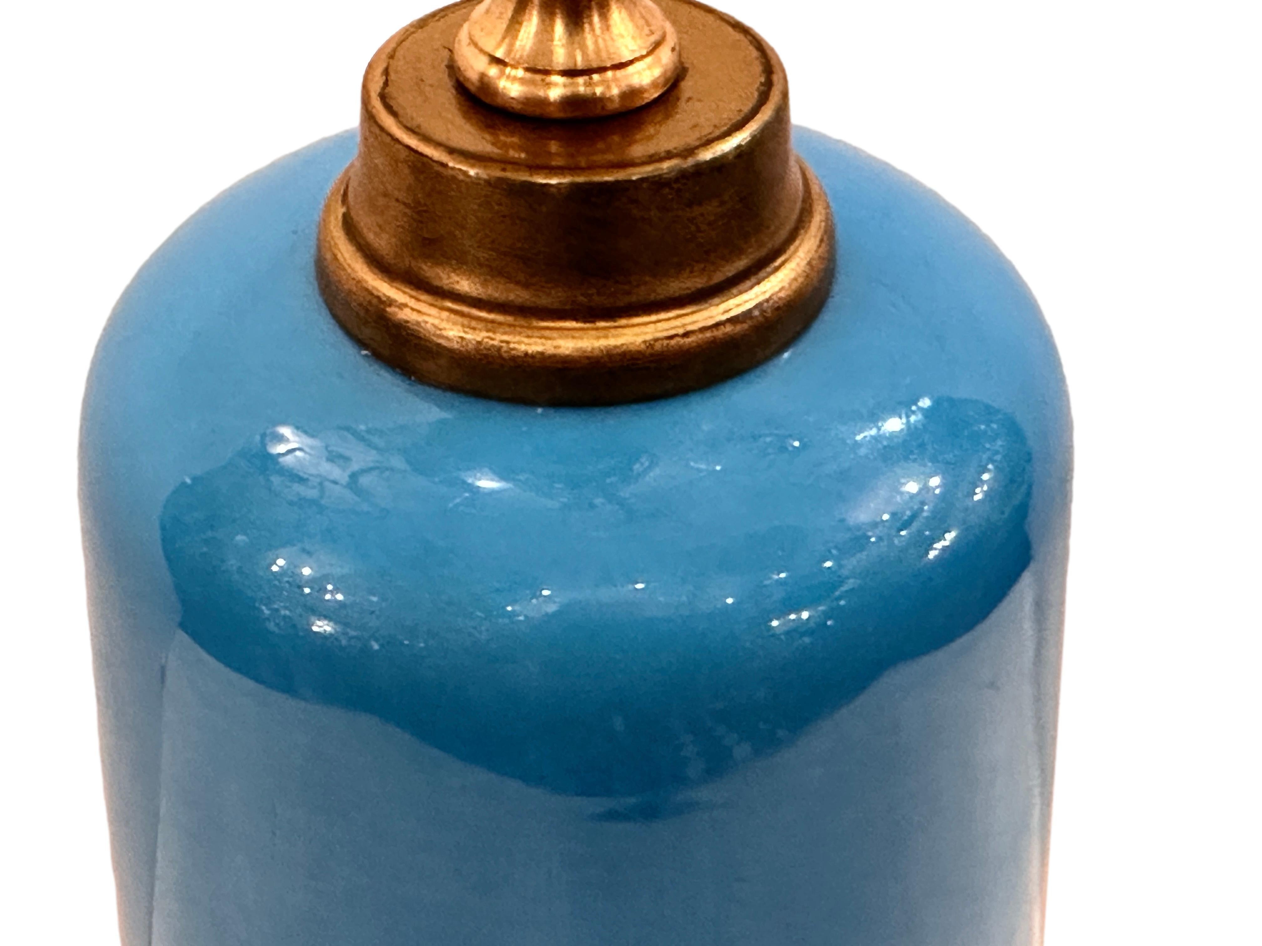 Lampe aus blauem Opalglas im Zustand „Gut“ im Angebot in New York, NY