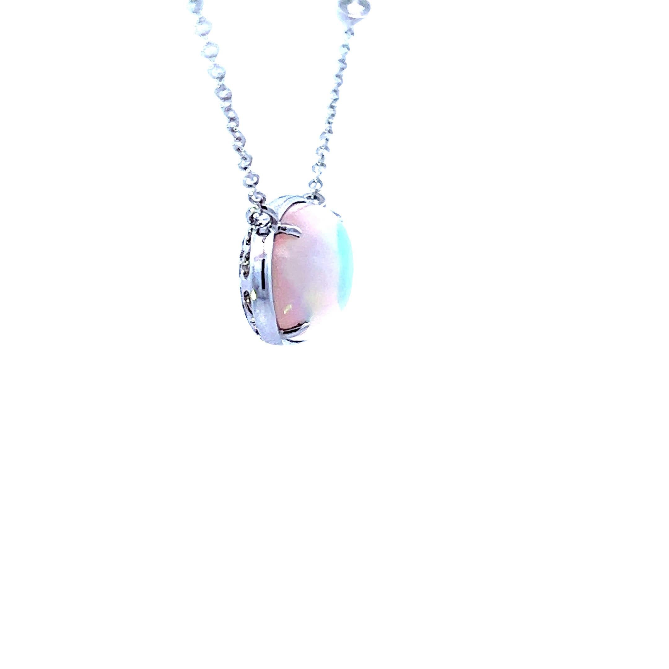 Collana con charme di opalite blu In condizioni Nuovo in vendita a Great Neck Plaza, NY
