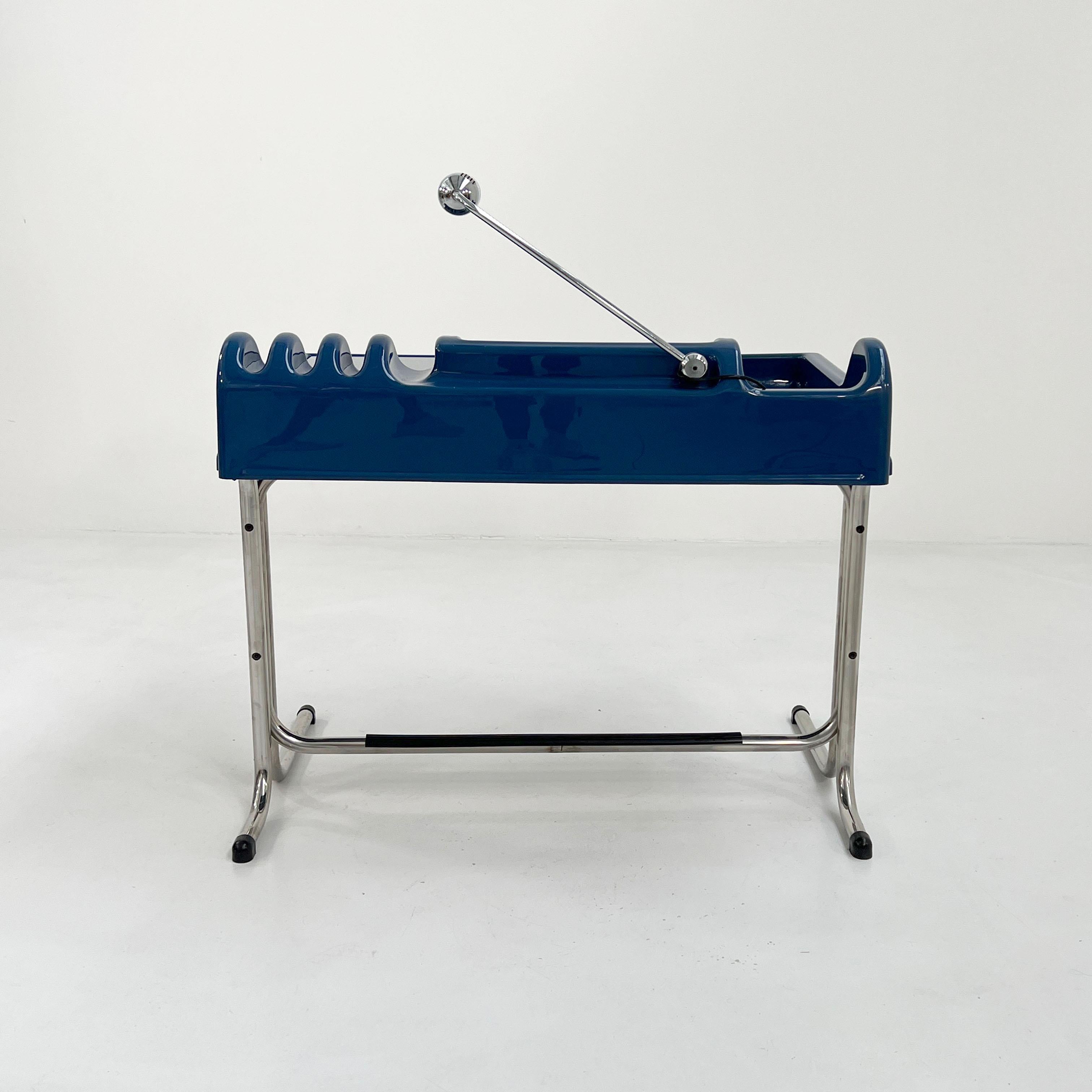 Blue Orix Desk by Vittorio Parigi & Nani Prina for Molteni, 1970s In Good Condition In Ixelles, Bruxelles