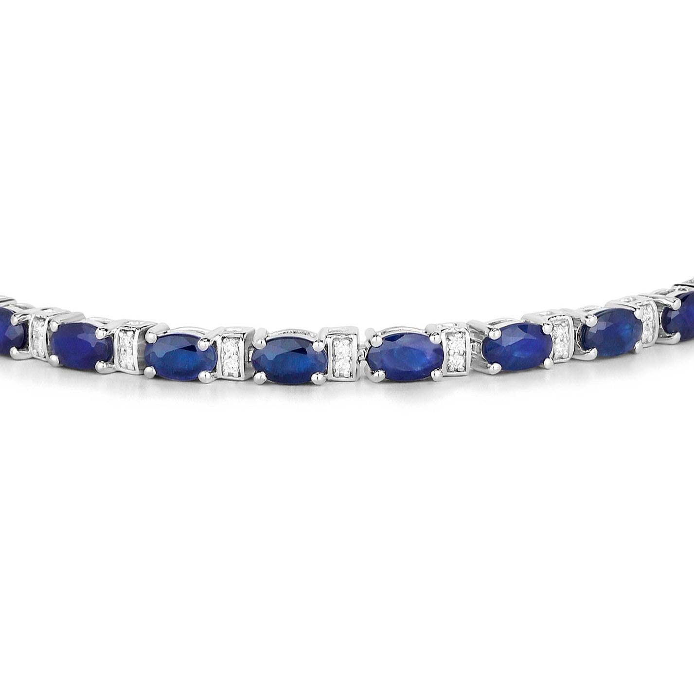 Contemporary Blue Oval Cut Sapphires Bracelet Diamond Links 5.75 Carats 14K White Gold For Sale