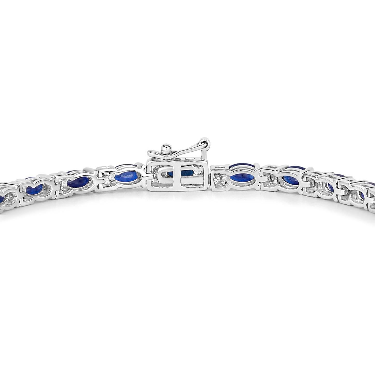 Blue Oval Cut Sapphires Bracelet Diamond Links 5.75 Carats 14K White Gold In Excellent Condition For Sale In Laguna Niguel, CA