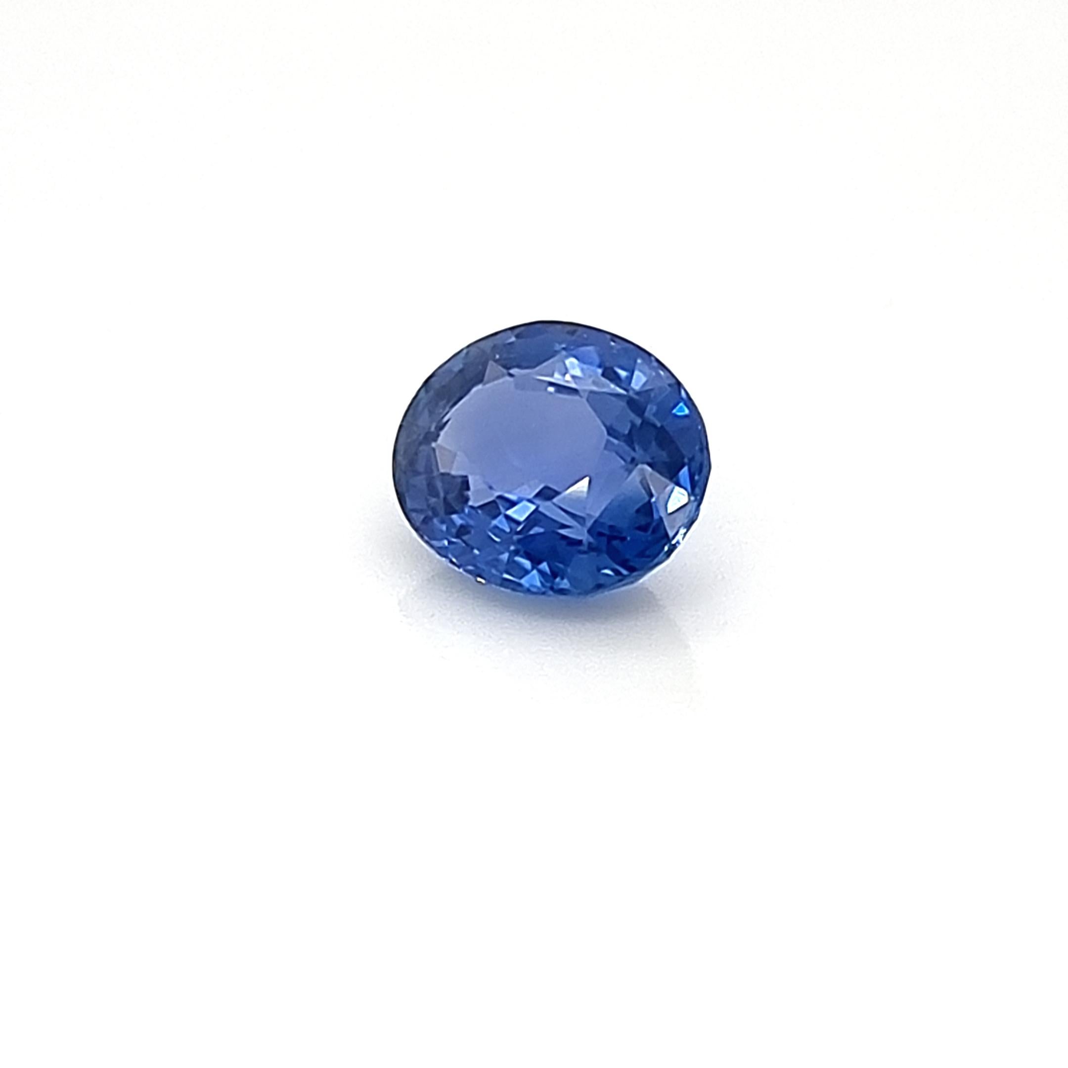Blue Oval Sapphire Sri Lanka 5.18 TCW For Sale 3