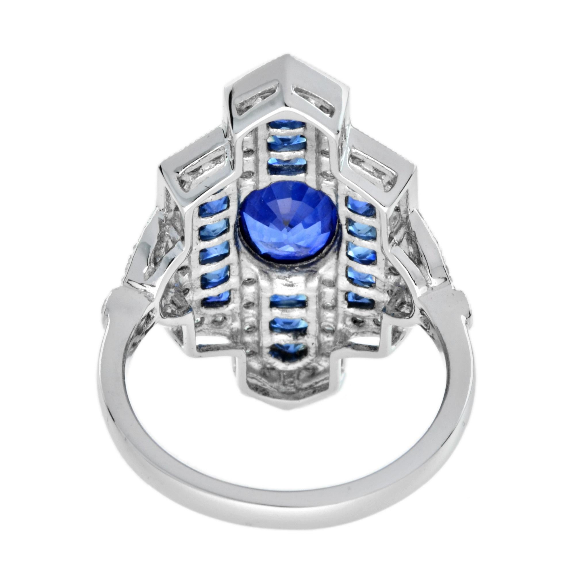 Taglio ovale Anello cocktail in oro bianco 18 carati con zaffiro blu ovale e diamanti in stile Art Deco in vendita