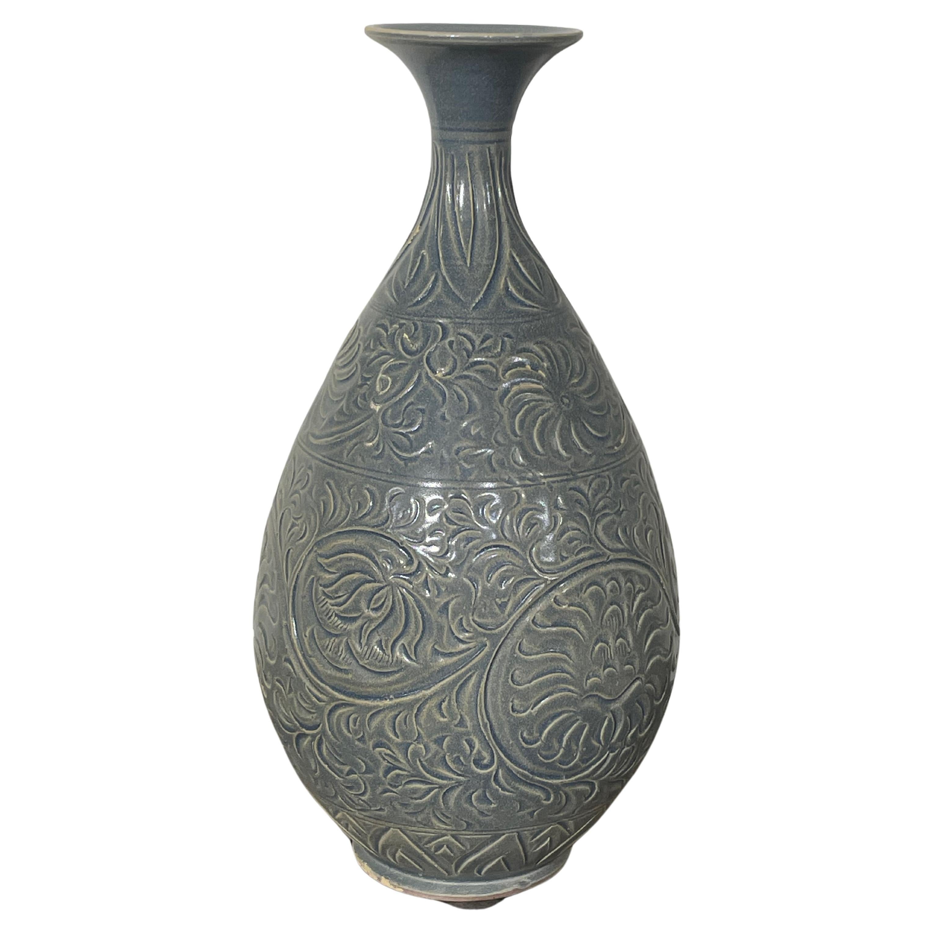 Vaso con motivi complessivi blu, Cina, Contemporaneo