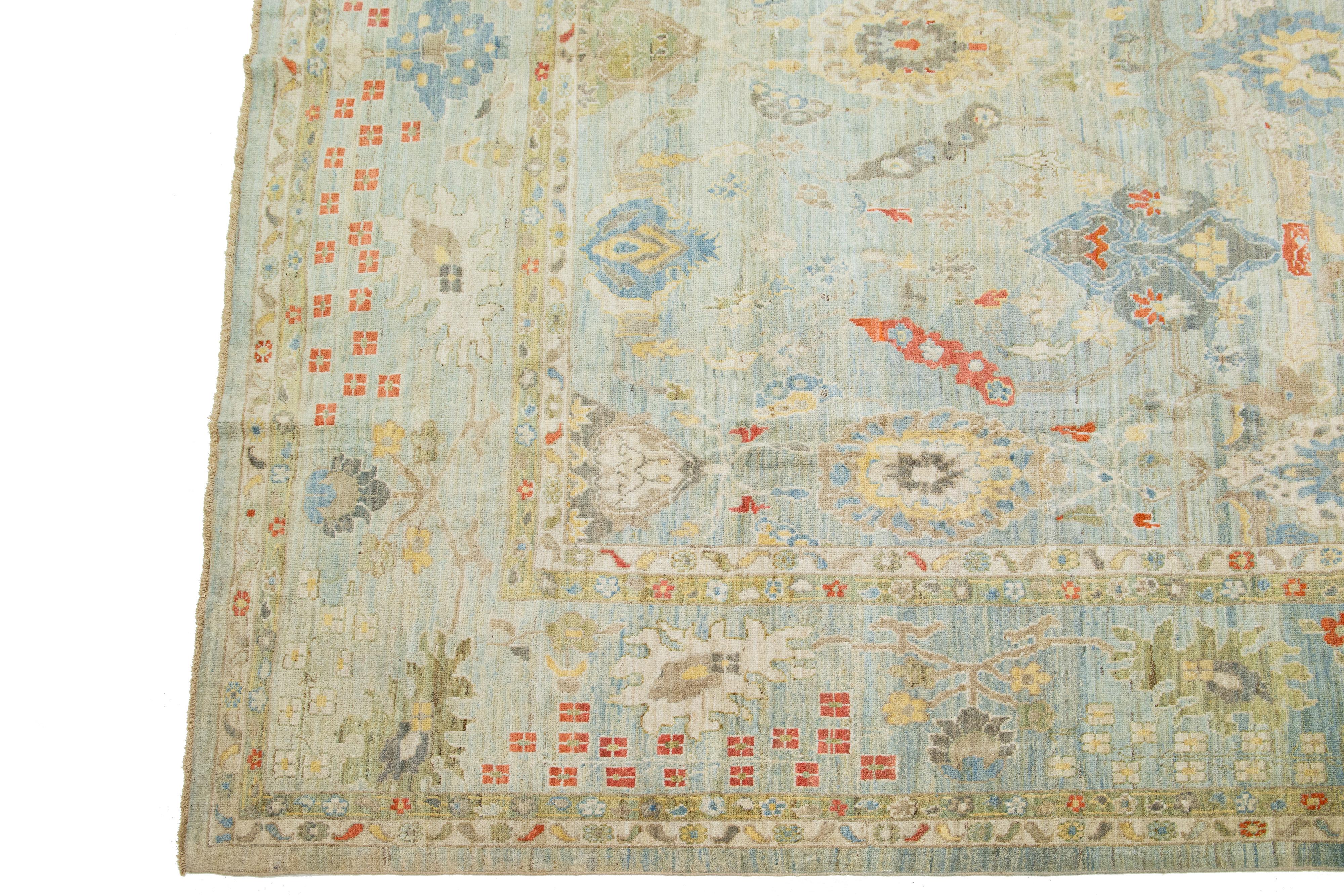 Blue Oversize Sultanabad Wool Rug With Floral Motif In New Condition For Sale In Norwalk, CT