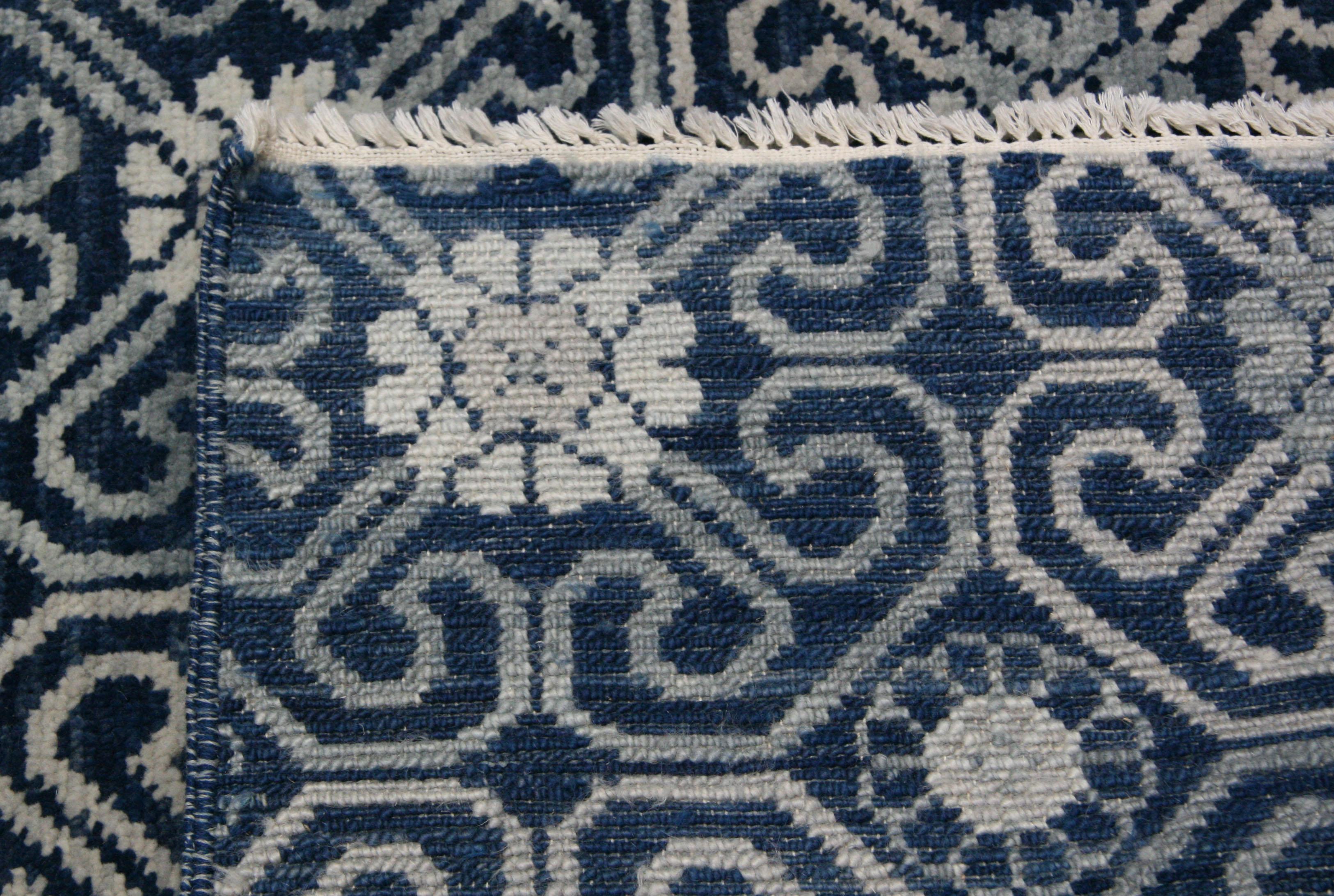 Blue Padma Collection Wool Area Rug In New Condition For Sale In Los Angeles, CA