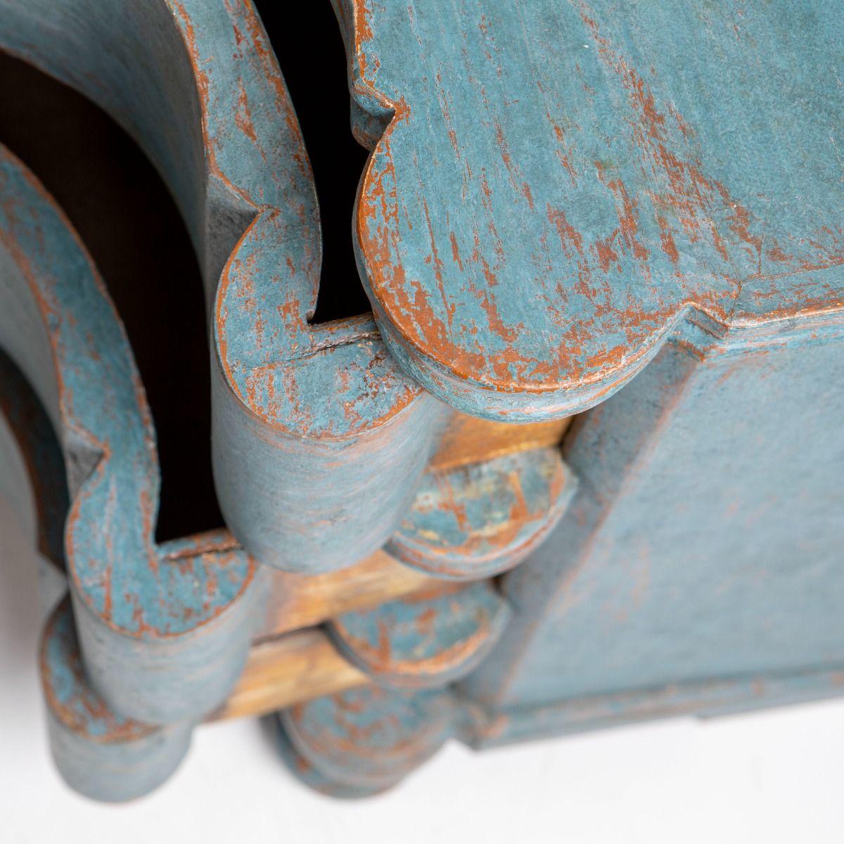 Cassettone barocco dipinto di blu in vendita 1