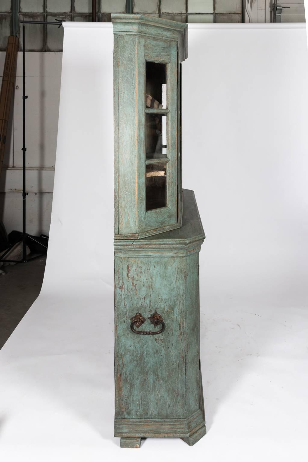 Blue Painted Baroque Display Cabinet For Sale 3