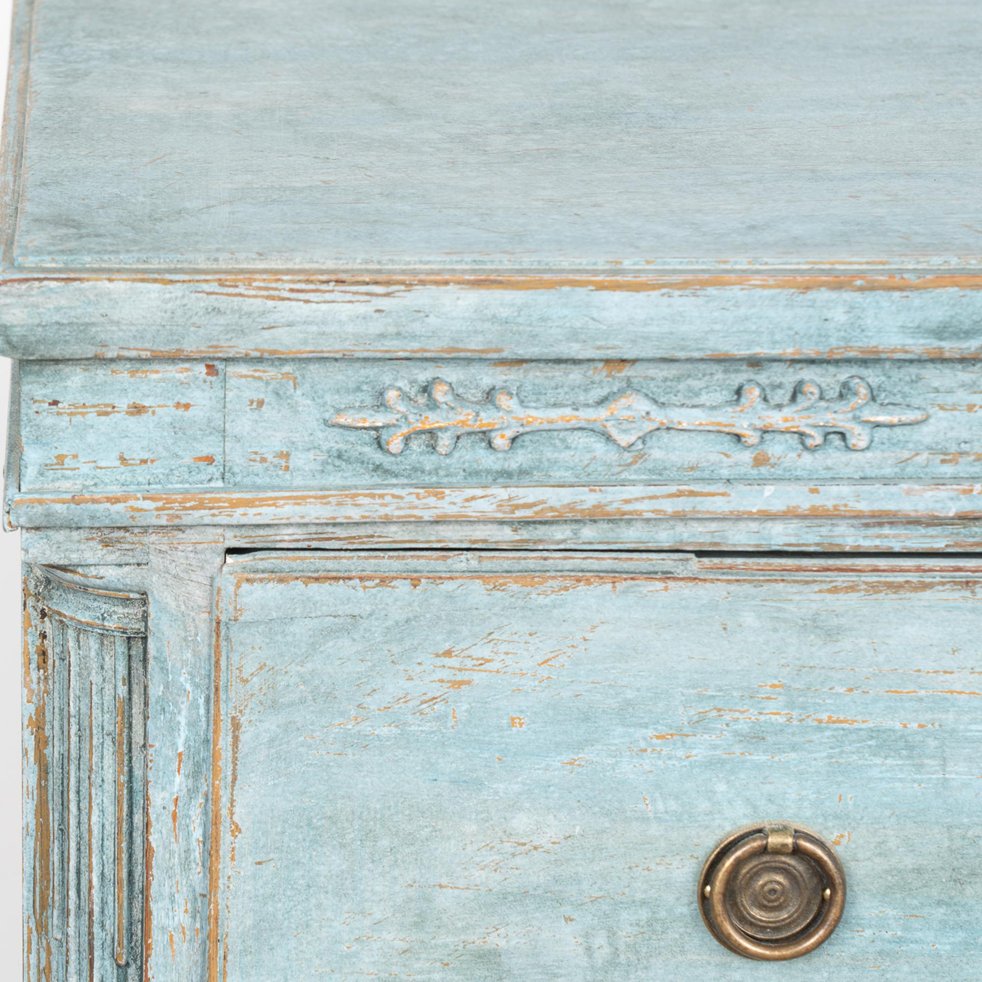Blue Painted Chest of Three Drawers, Denmark circa 1840 For Sale 4