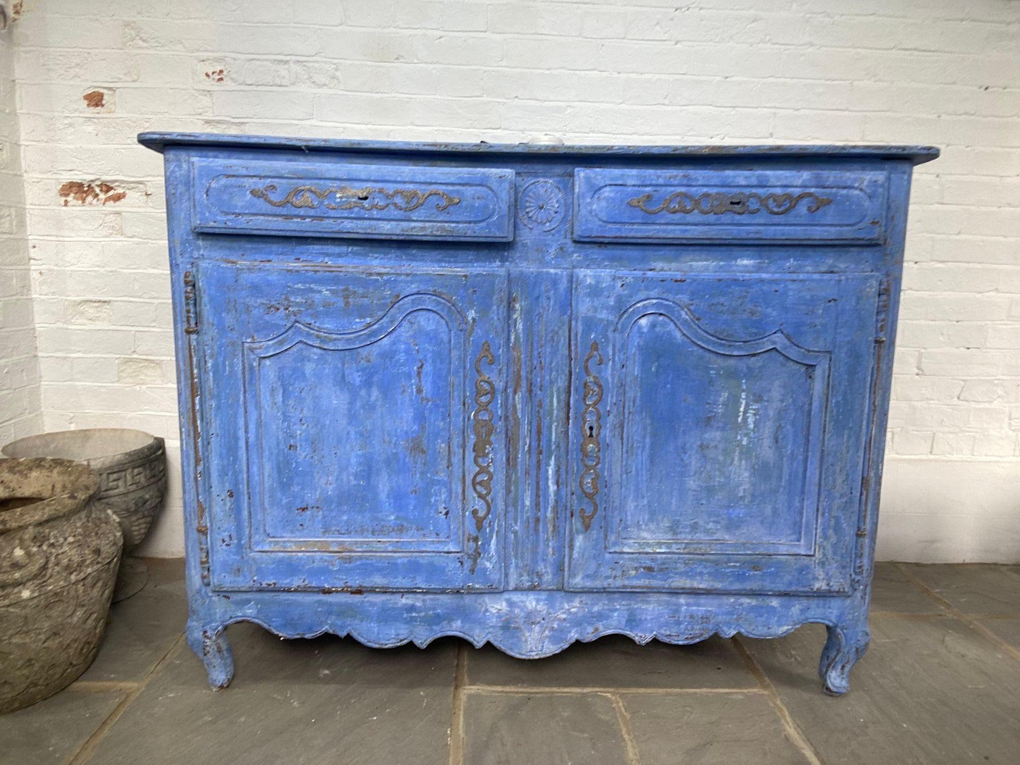 Buffet français peint en bleu, milieu du 19e siècle en vente 10