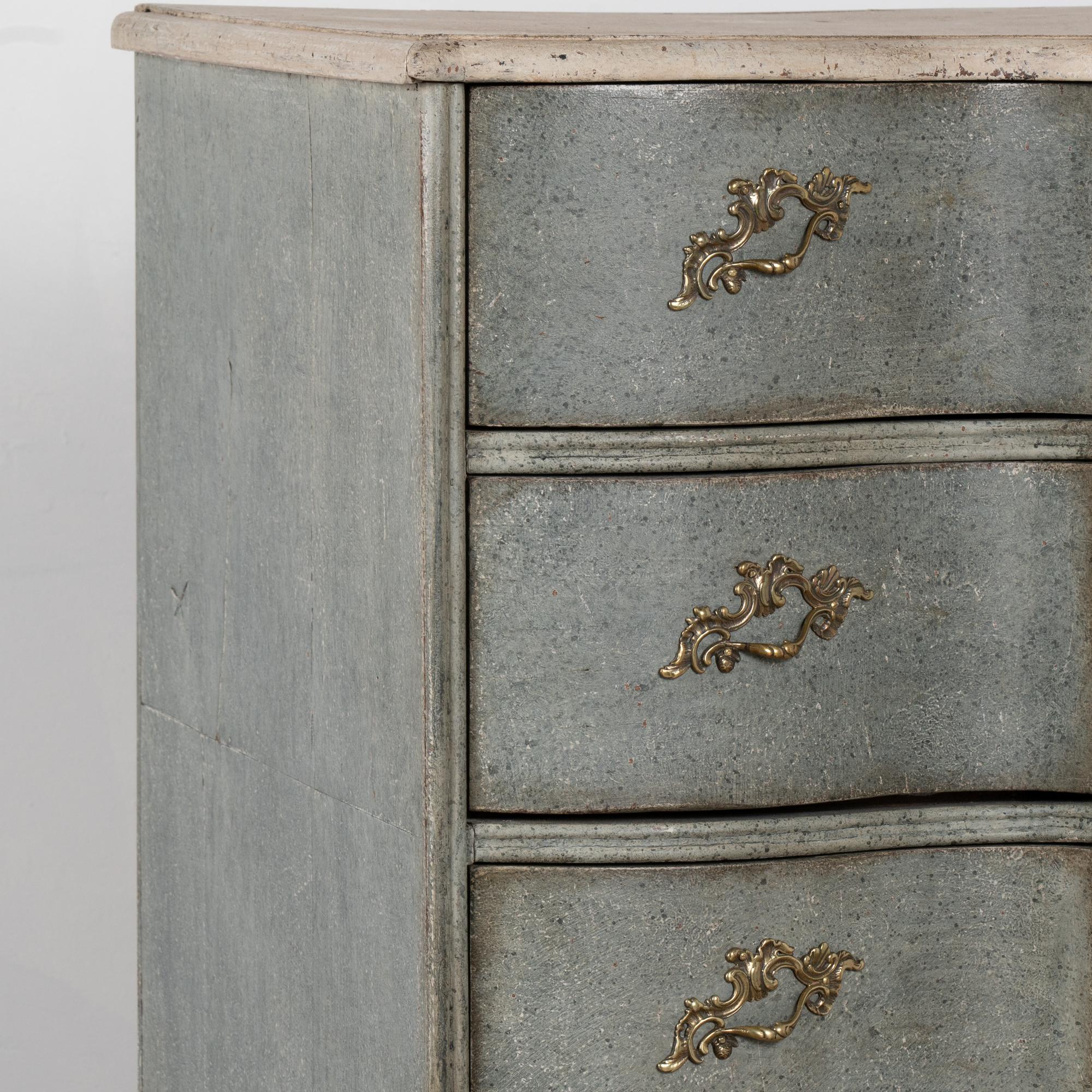 Blue Painted Large Rococo Oak Chest of Four Drawers, Sweden circa 1750-1800 2