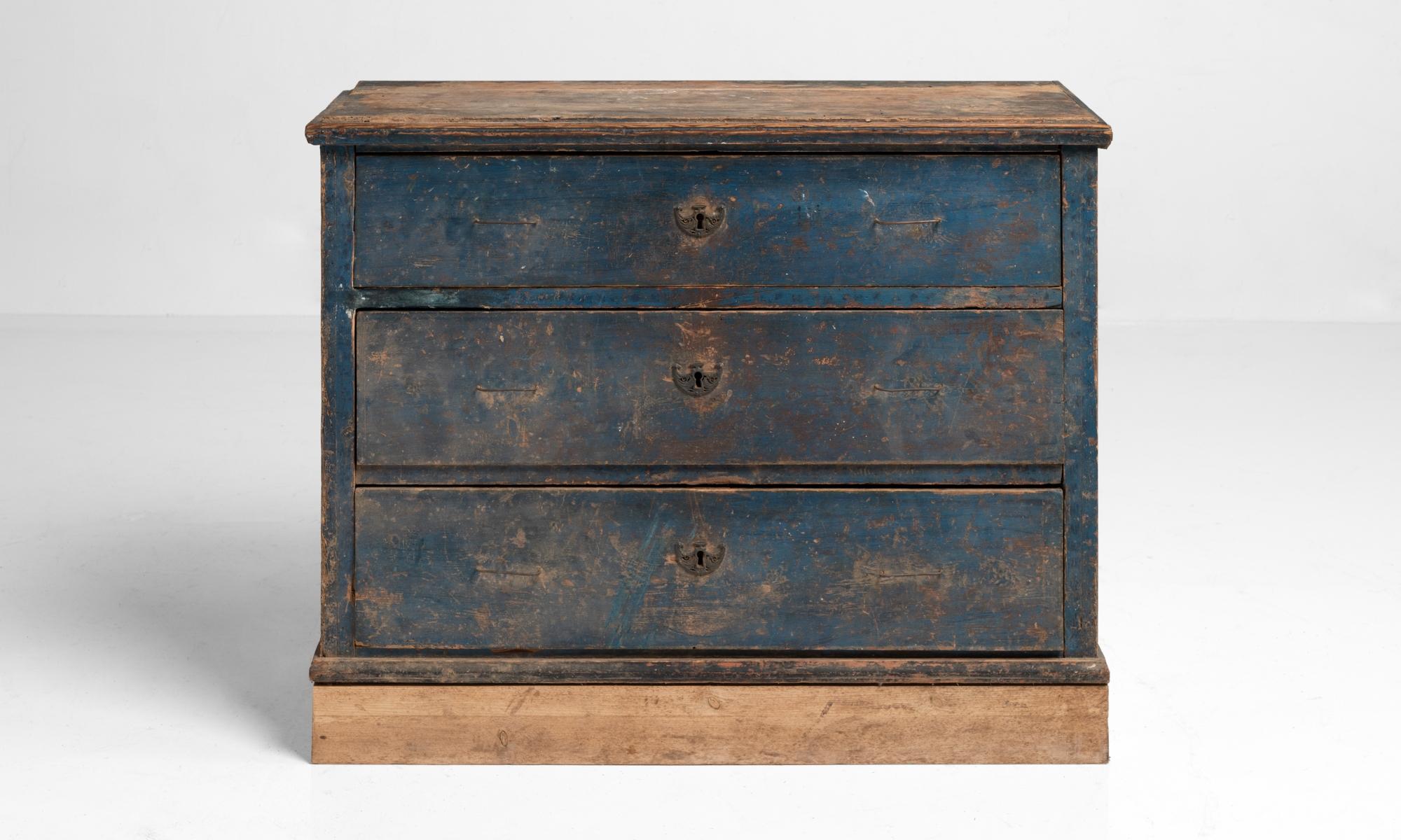 Blue painted pine chest of drawers, England, circa 1840.

Beautifully patinated form with rustic pulls and original paint.